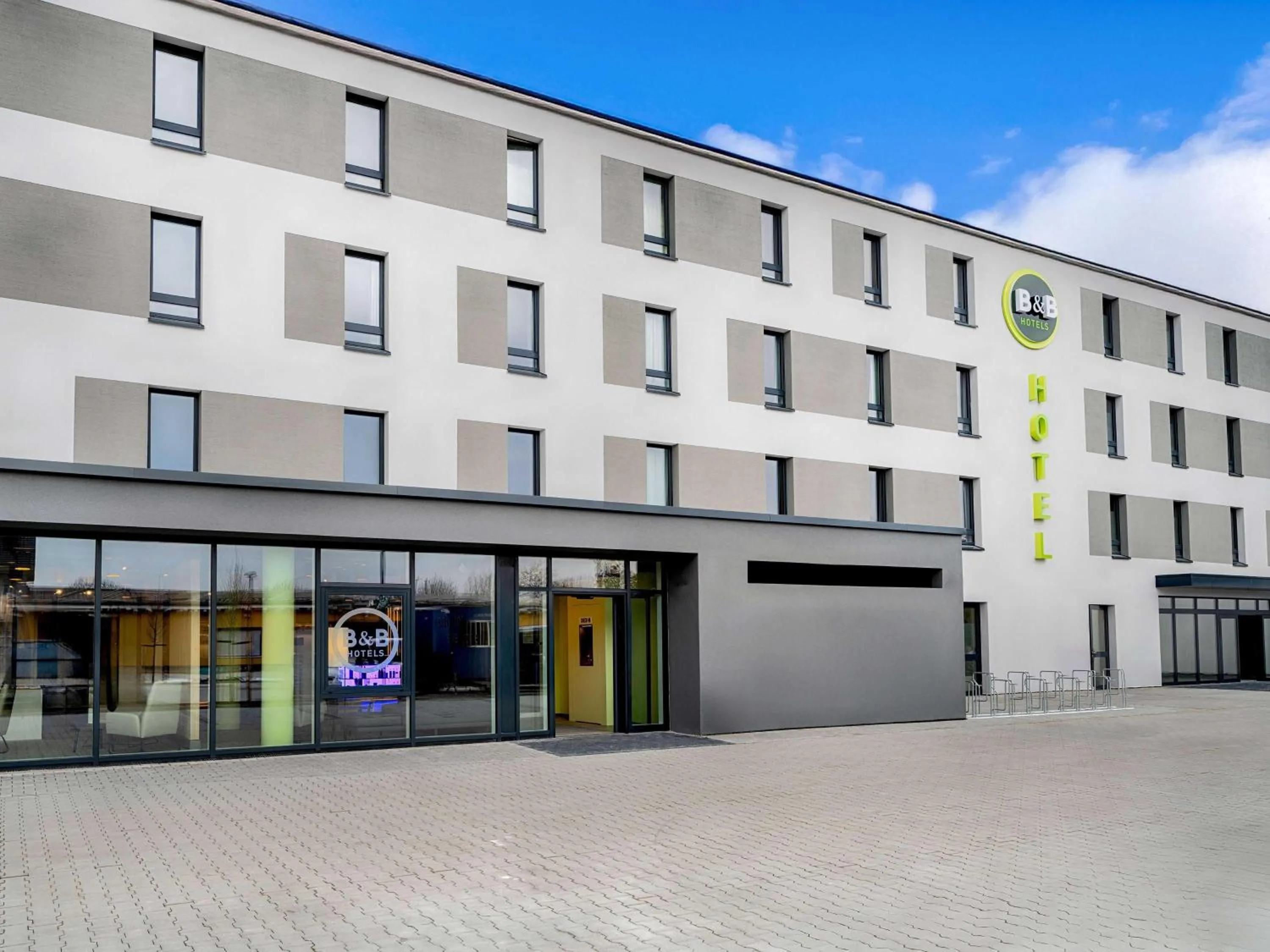 Property building in B&B Hotel Kehl