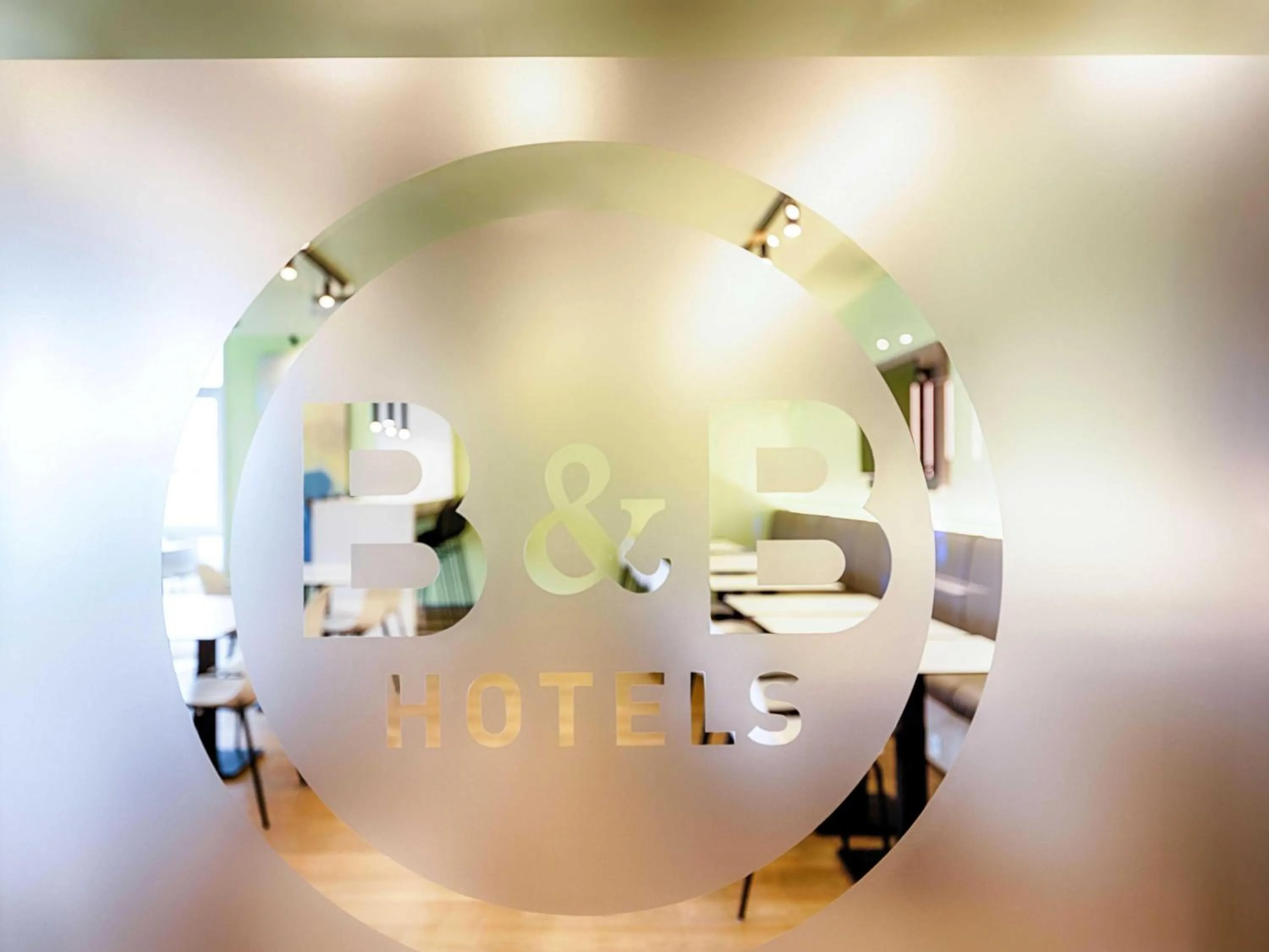 Bathroom in B&B Hotel Kehl