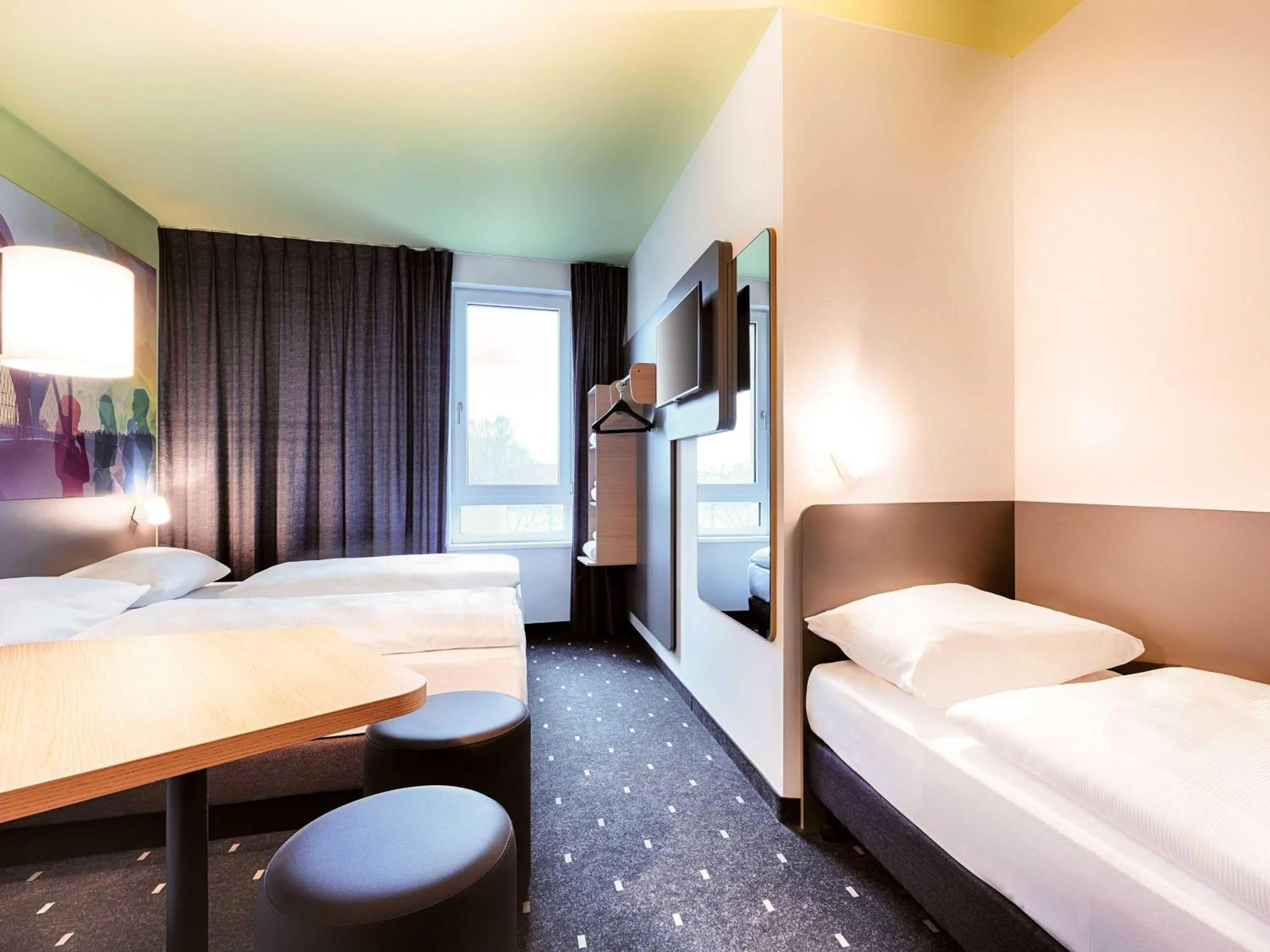 Photo of the whole room, Bed in B&B Hotel Kehl