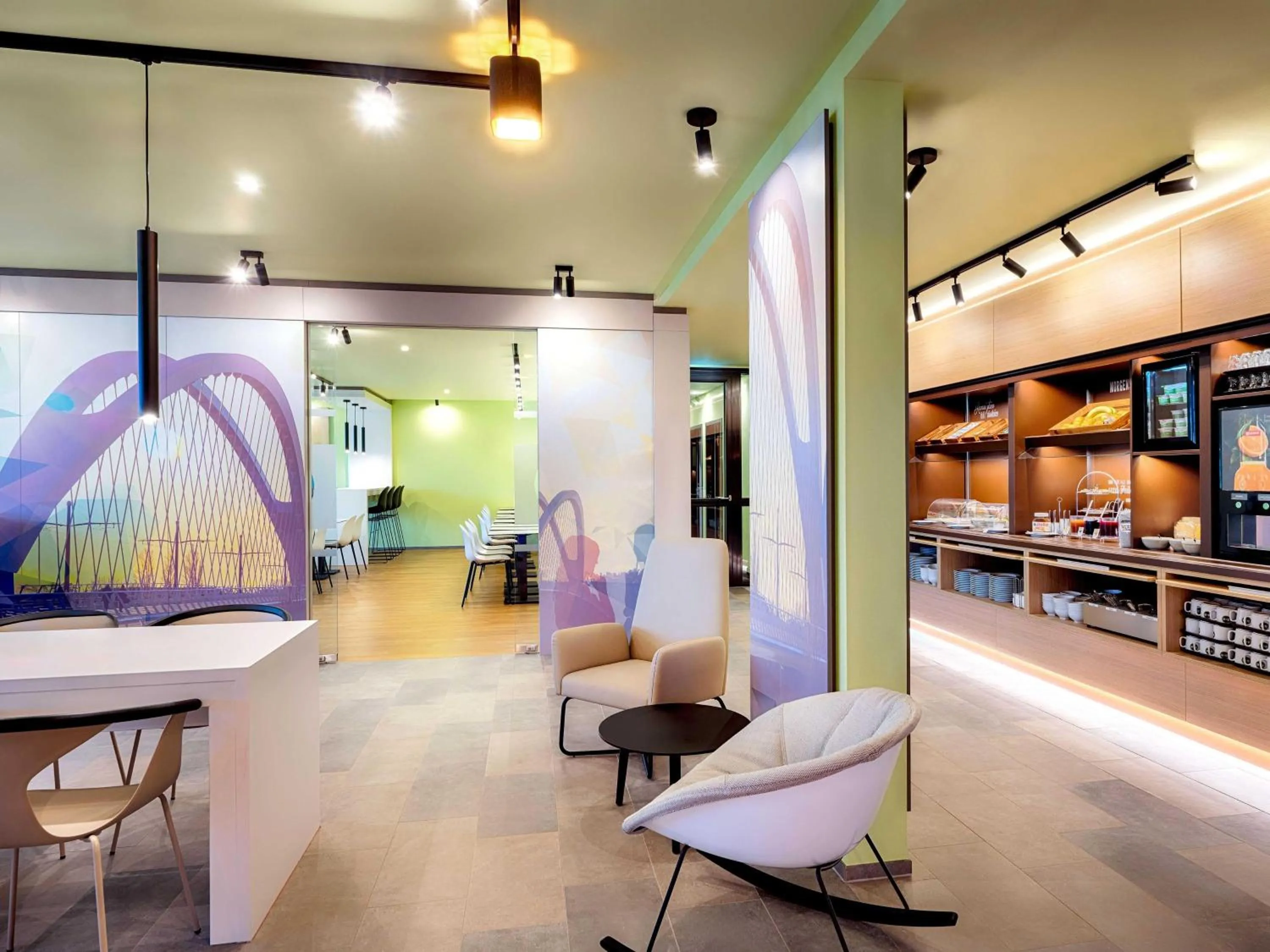 Photo of the whole room in B&B Hotel Kehl