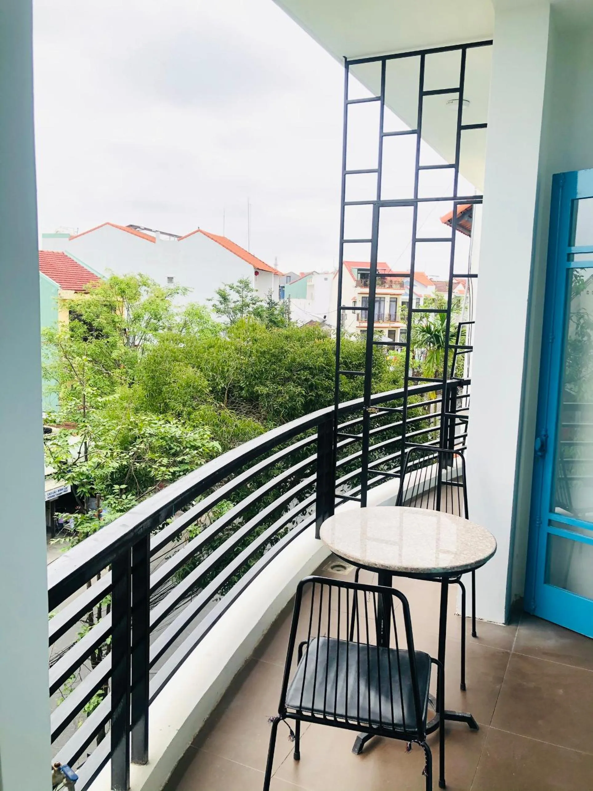 Balcony/Terrace in An's Family Homestay Hoi An - 5mins walk to Hoi An Ancient Town