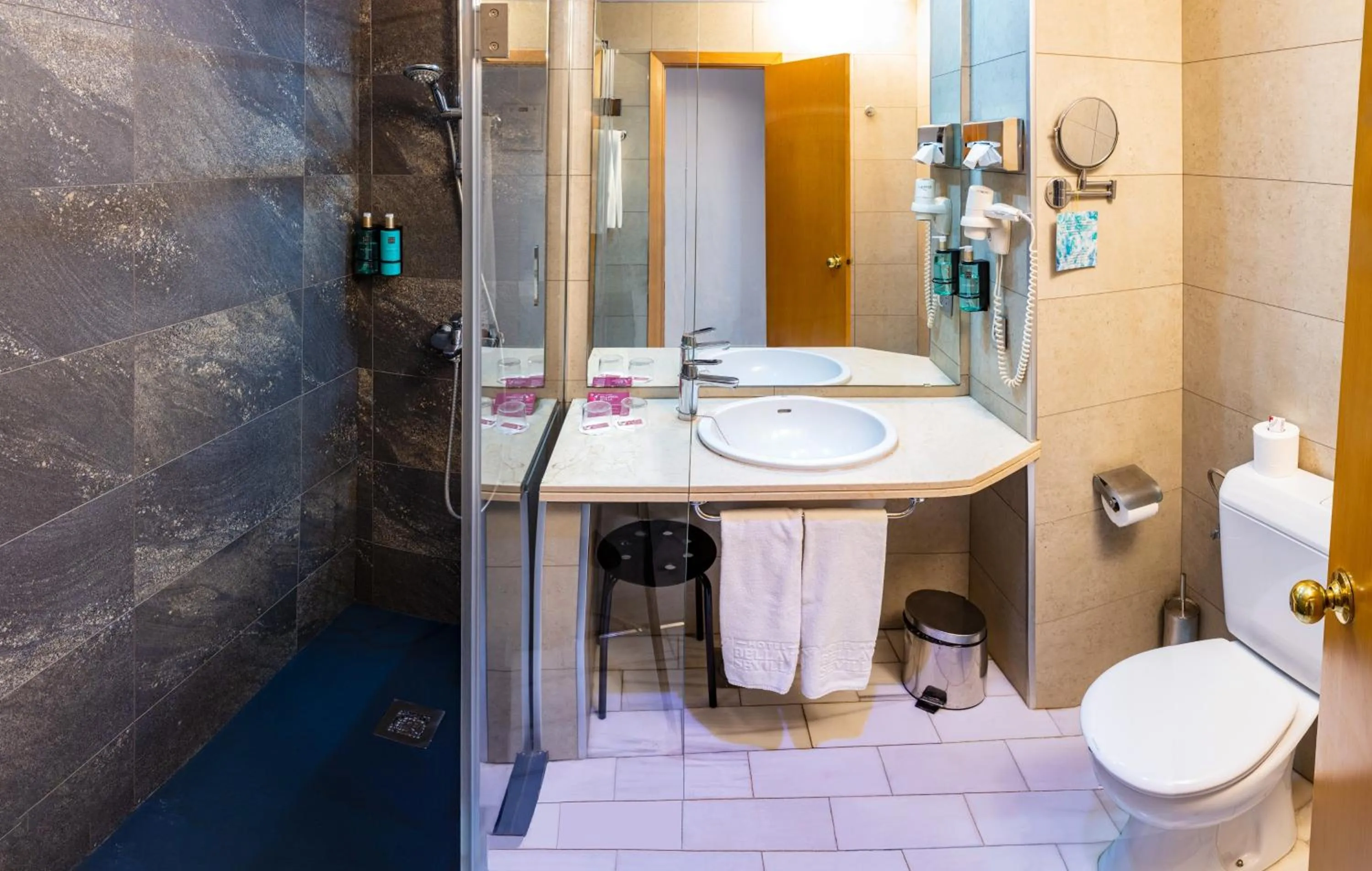 Shower in Bellavista Sevilla