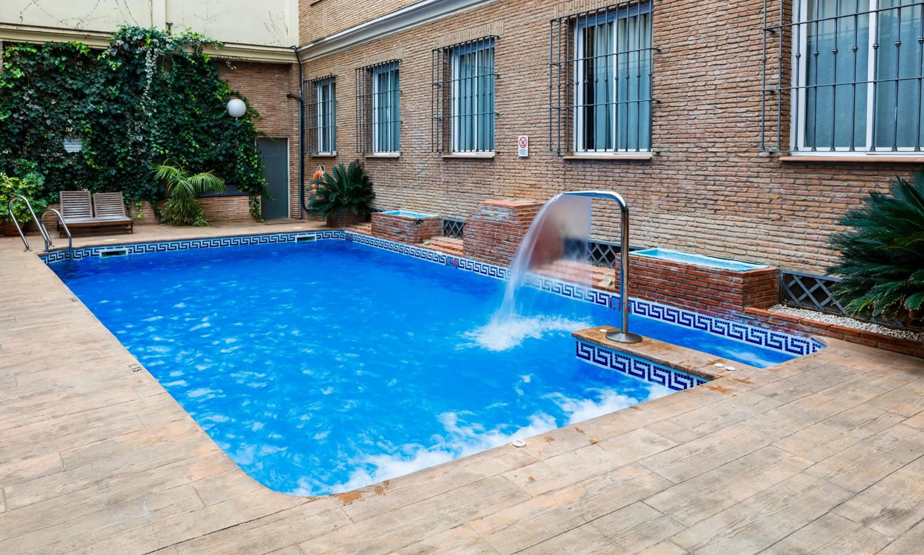 Swimming pool in Bellavista Sevilla