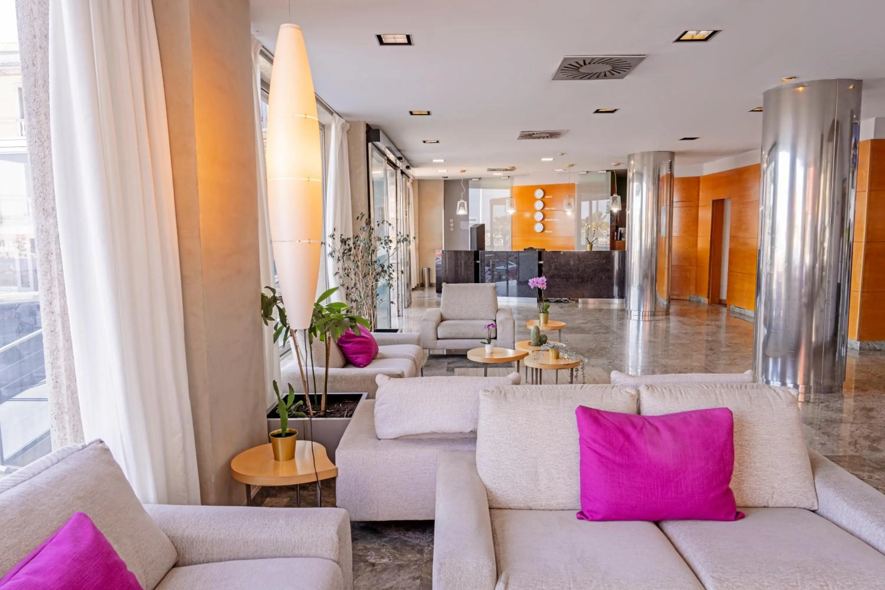 Lobby or reception in Hotel Faranda Marsol Candas, Ascend Hotel Collection