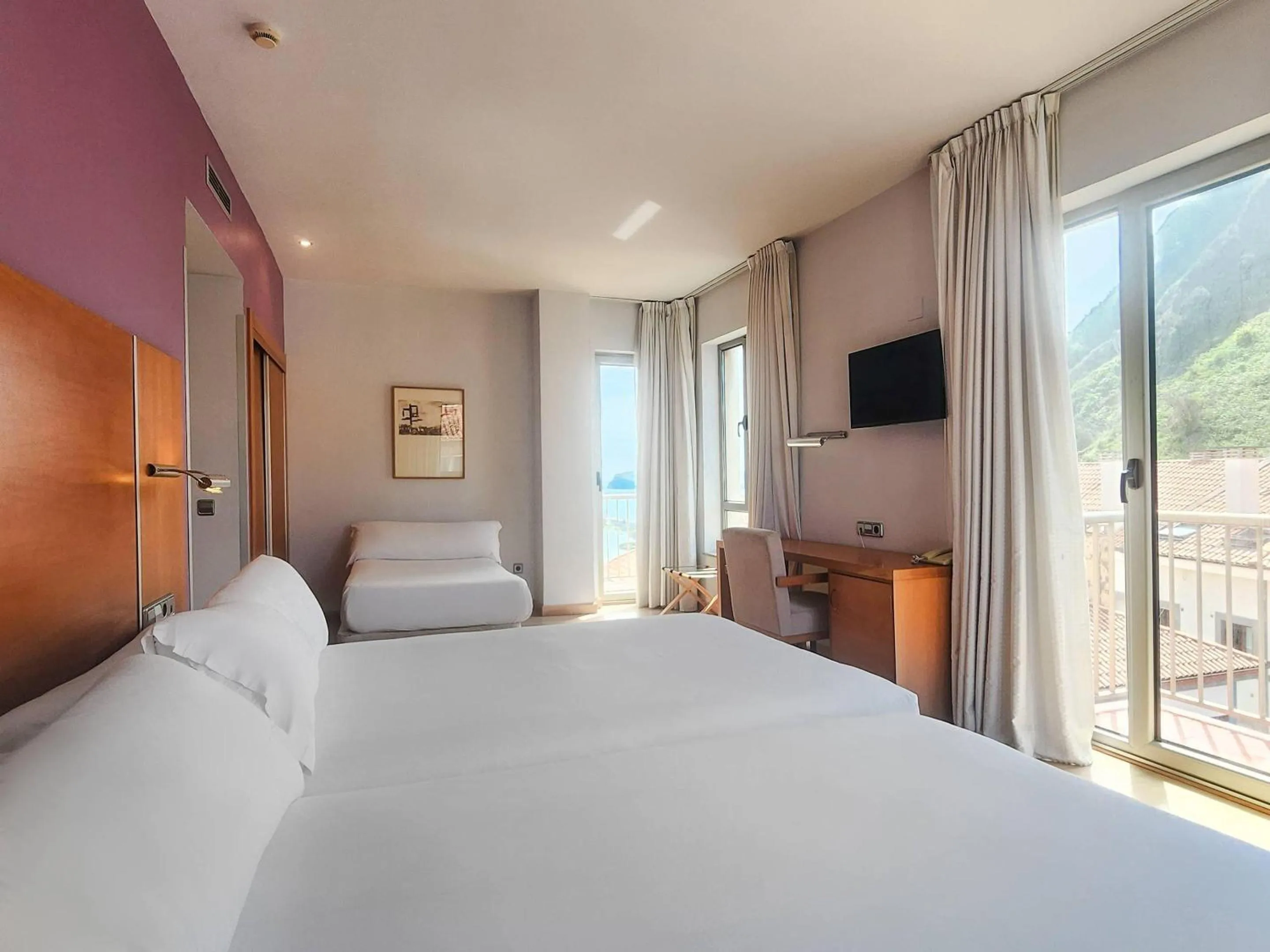 Bedroom, Bed in Hotel Faranda Marsol Candas, Ascend Hotel Collection