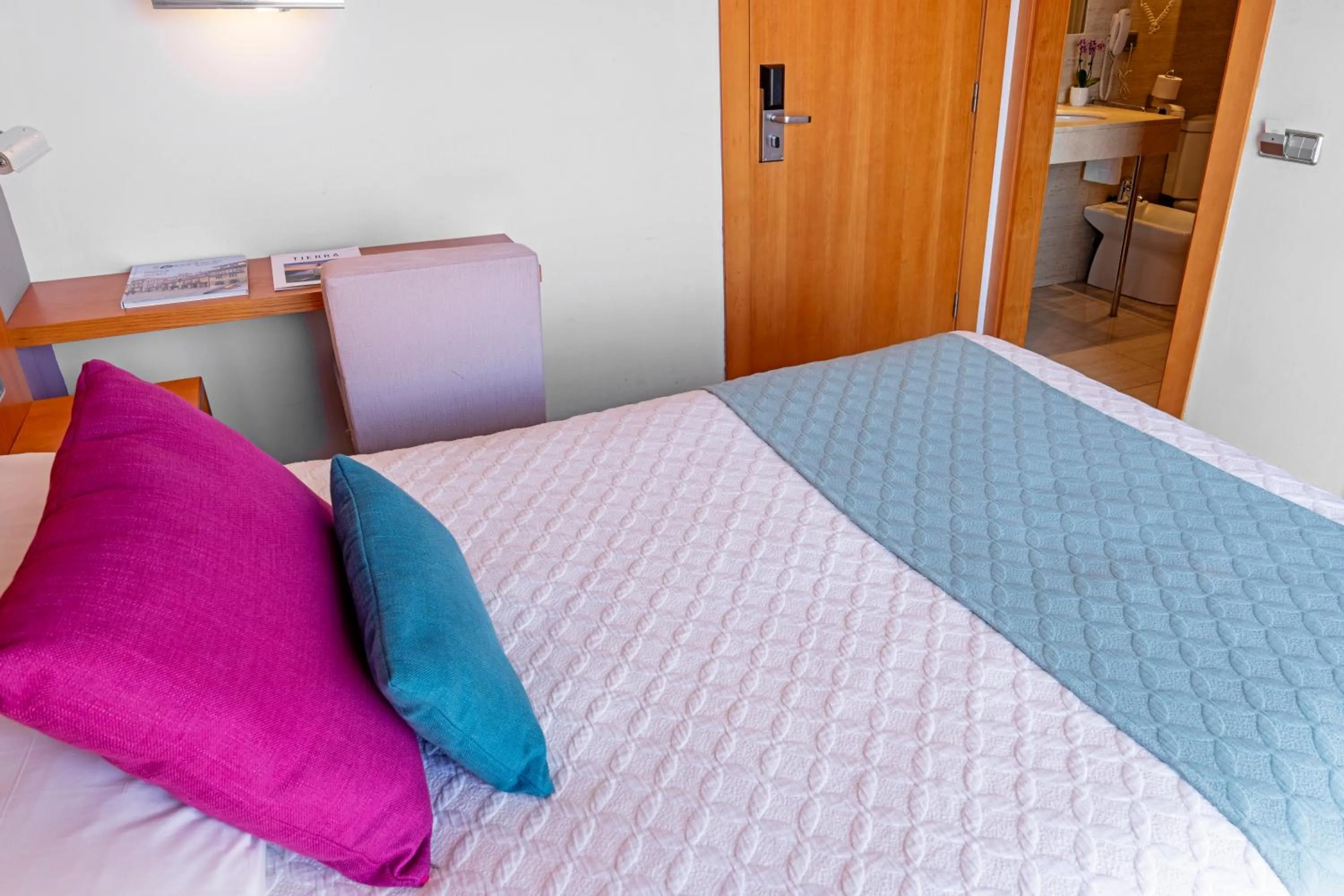 Bed in Hotel Faranda Marsol Candas, Ascend Hotel Collection