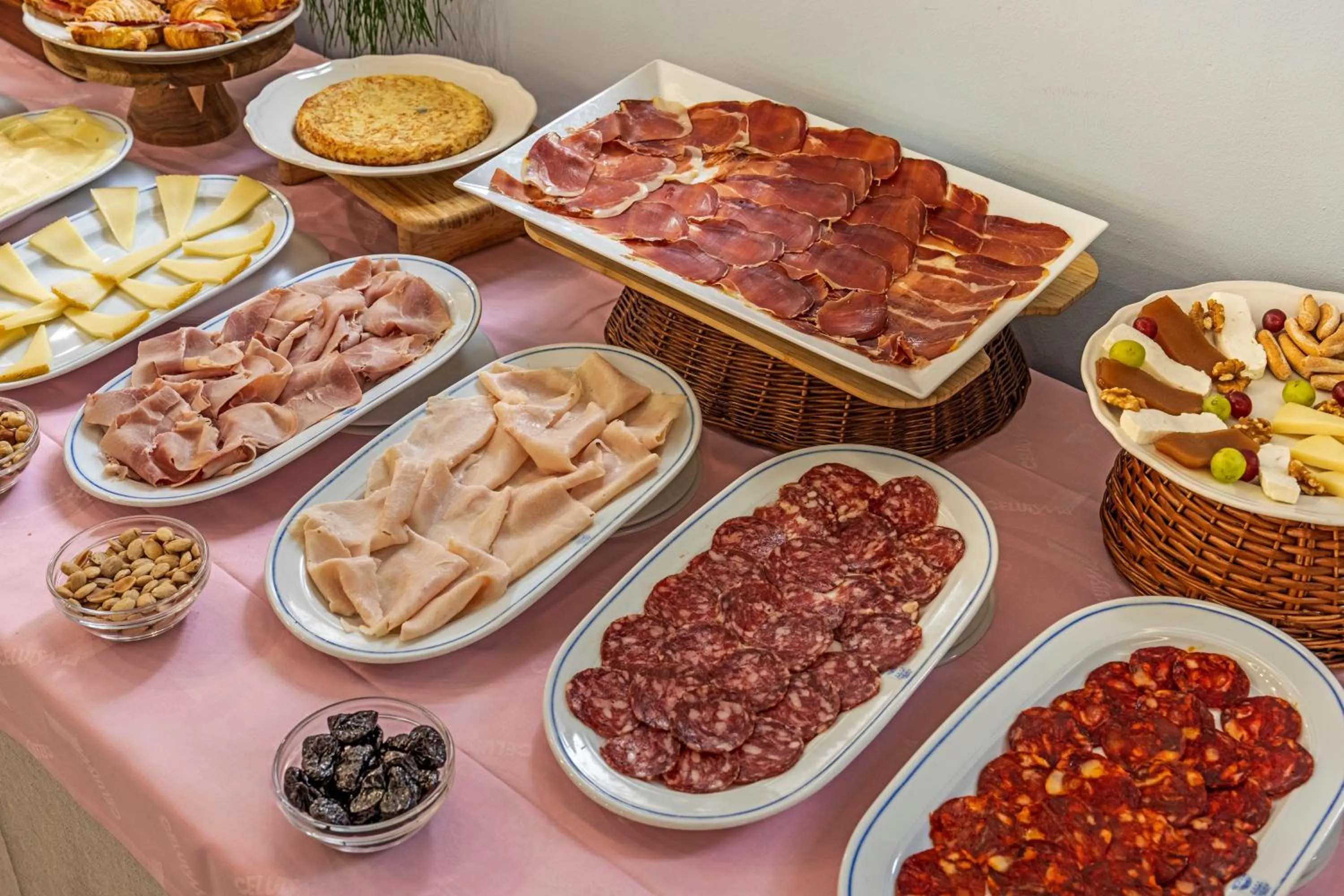 Buffet breakfast in Hotel Faranda Marsol Candas, Ascend Hotel Collection