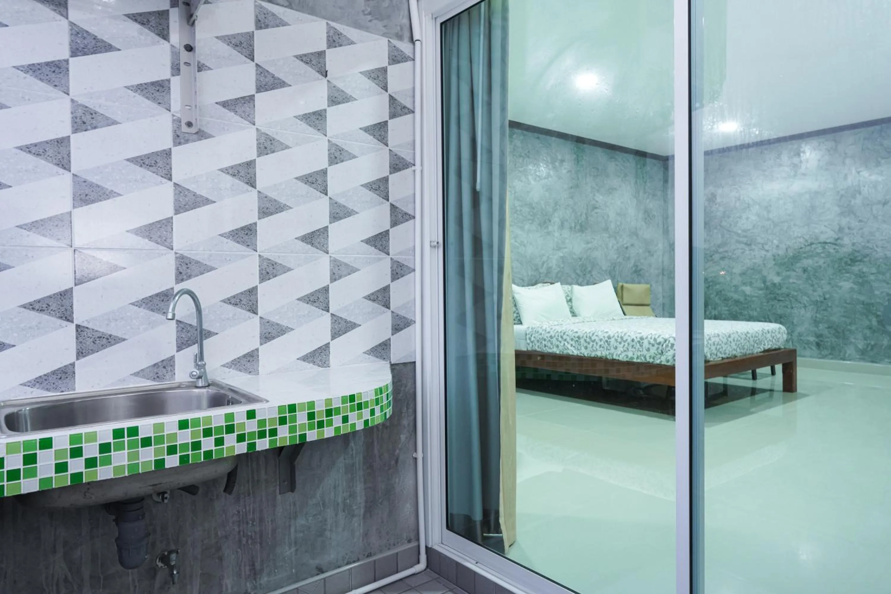 Bed in Guesthouse Phuket Airport