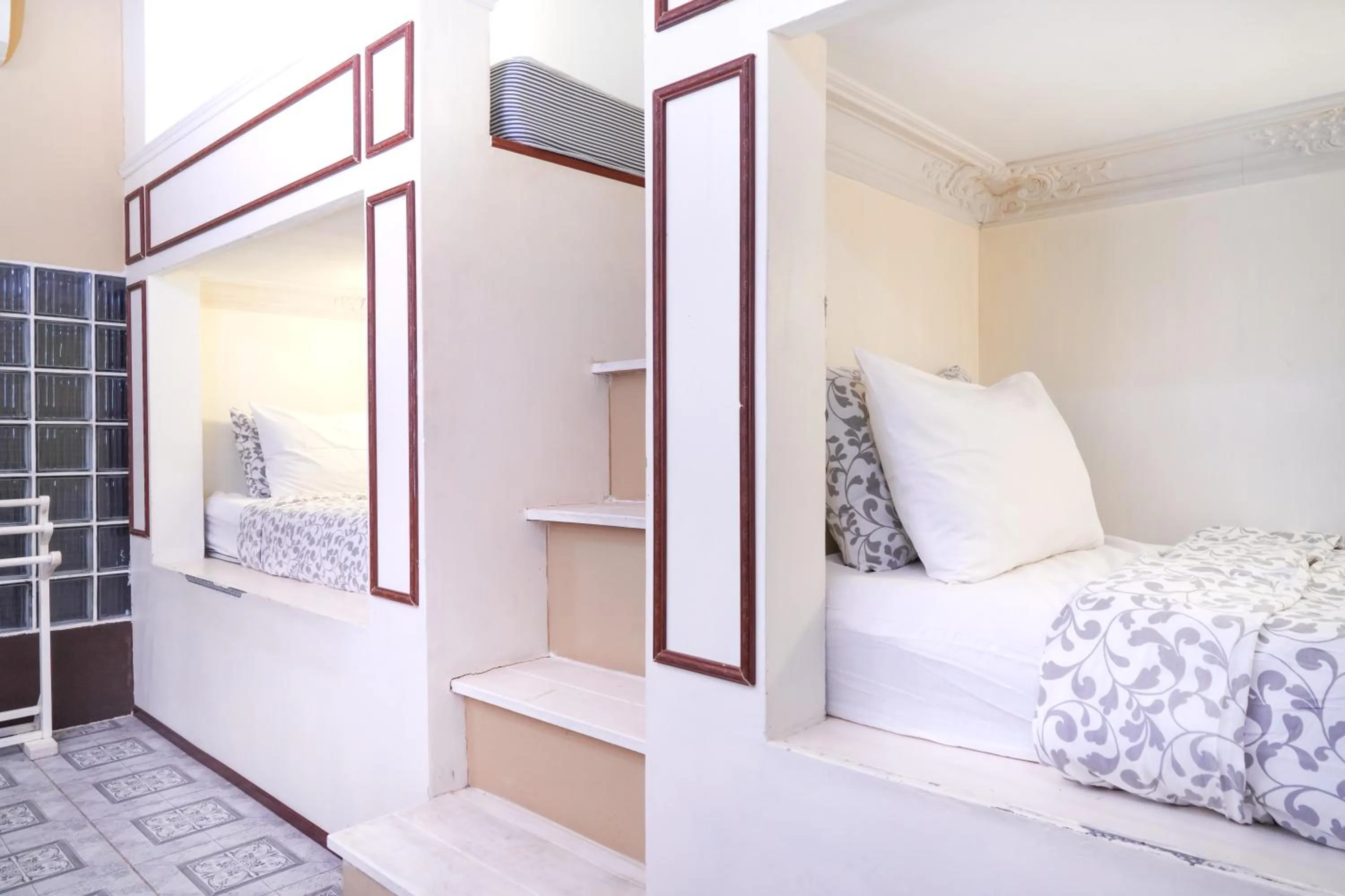 Bed in Guesthouse Phuket Airport