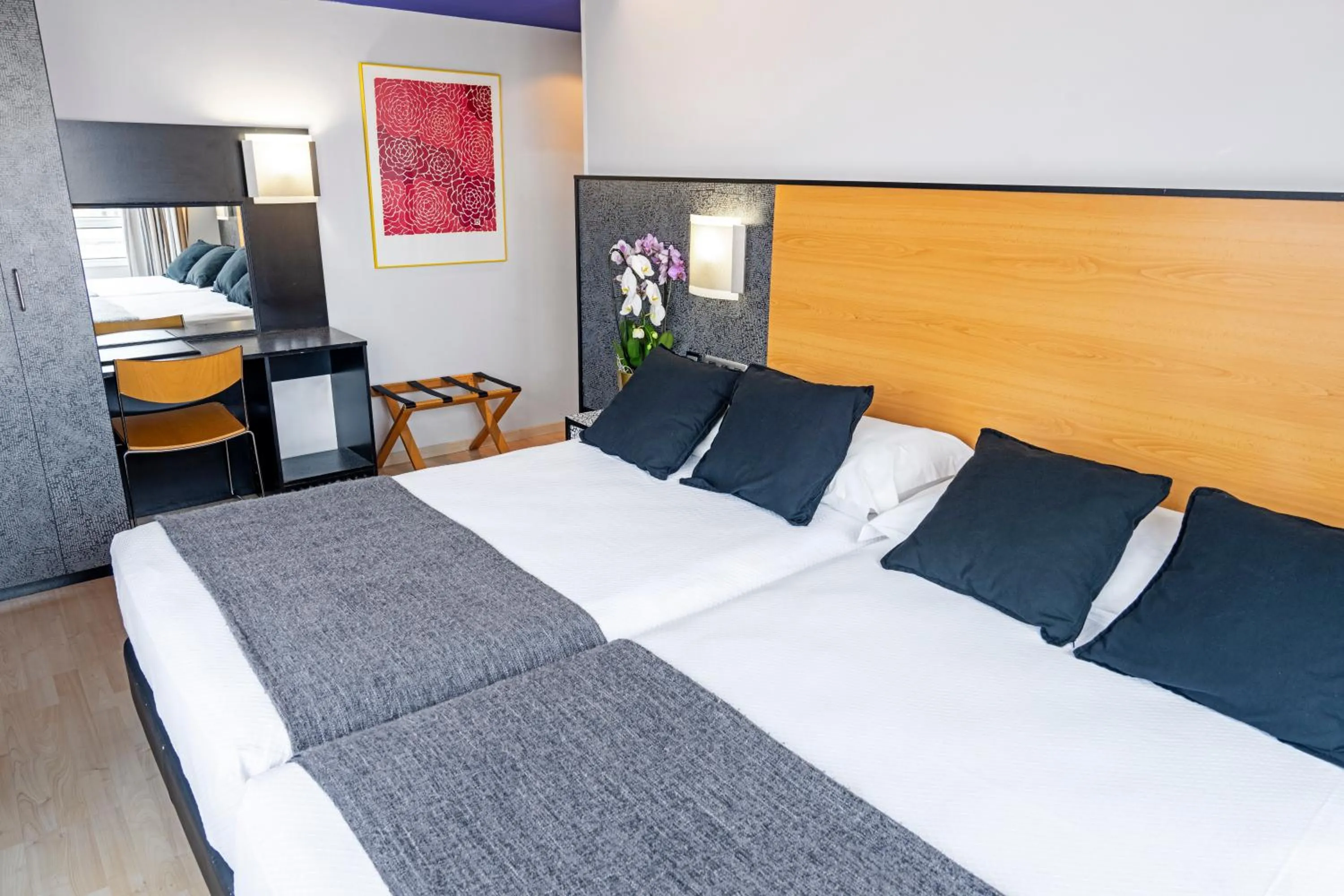 Bed in Hotel Faranda Pathos Gijón, Ascend Hotel Collection