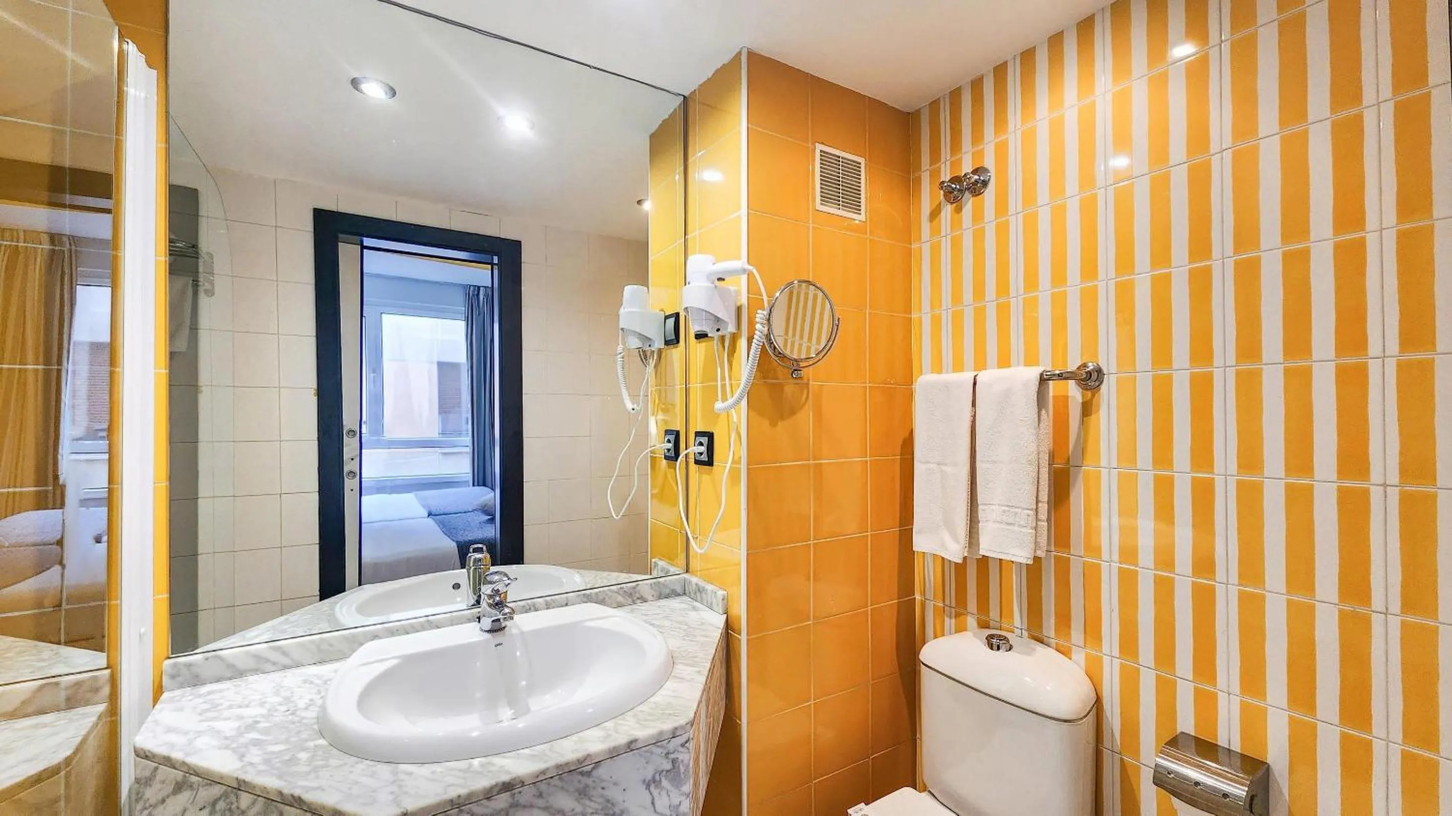 Bedroom in Hotel Faranda Pathos Gijón, Ascend Hotel Collection