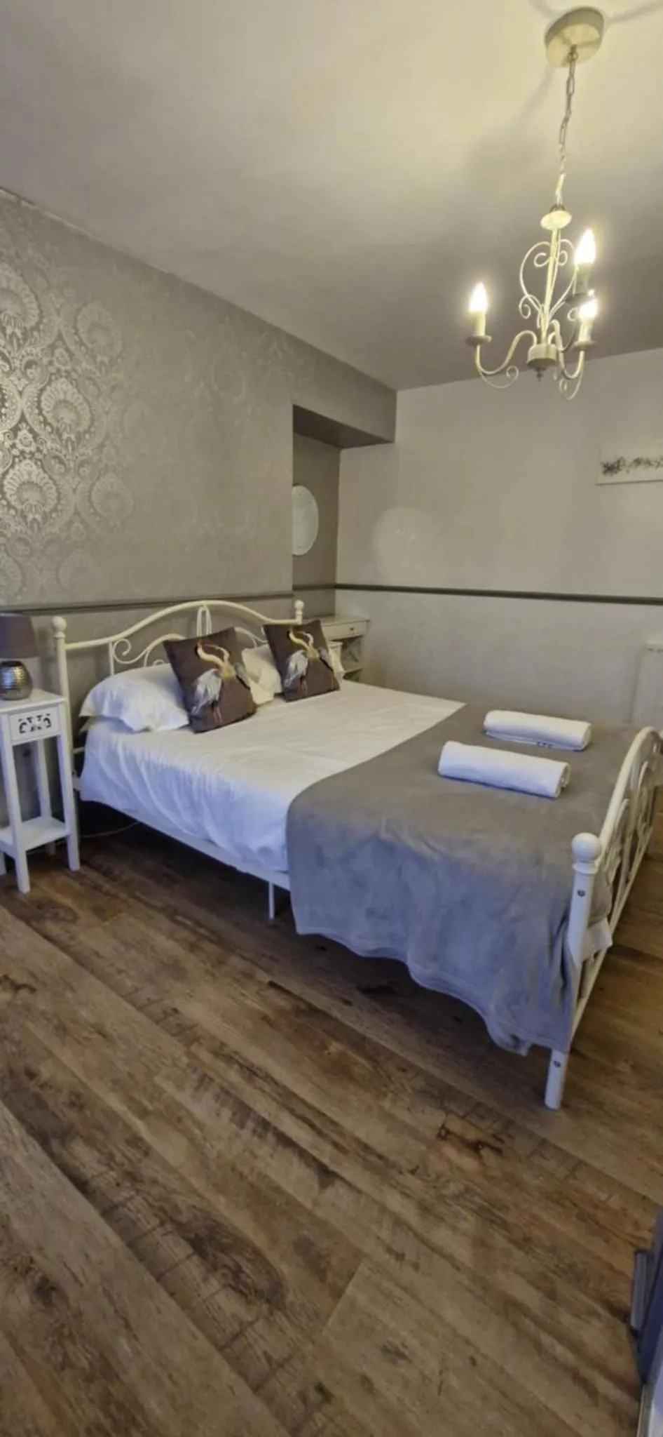 Bedroom, Bed in LilyRose Hotel