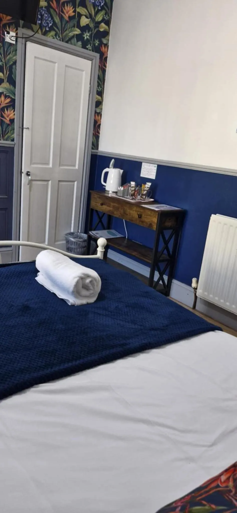 Bedroom, Bed in LilyRose Hotel