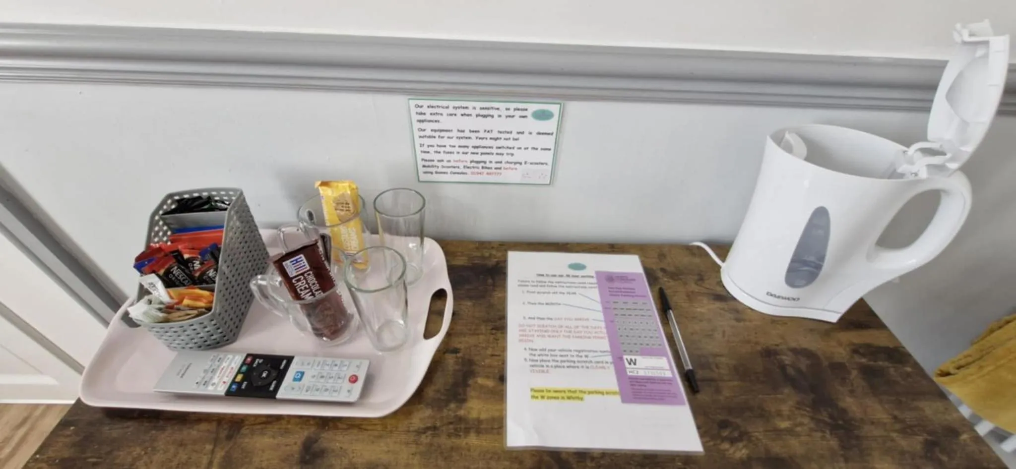 Coffee/tea facilities in LilyRose Hotel