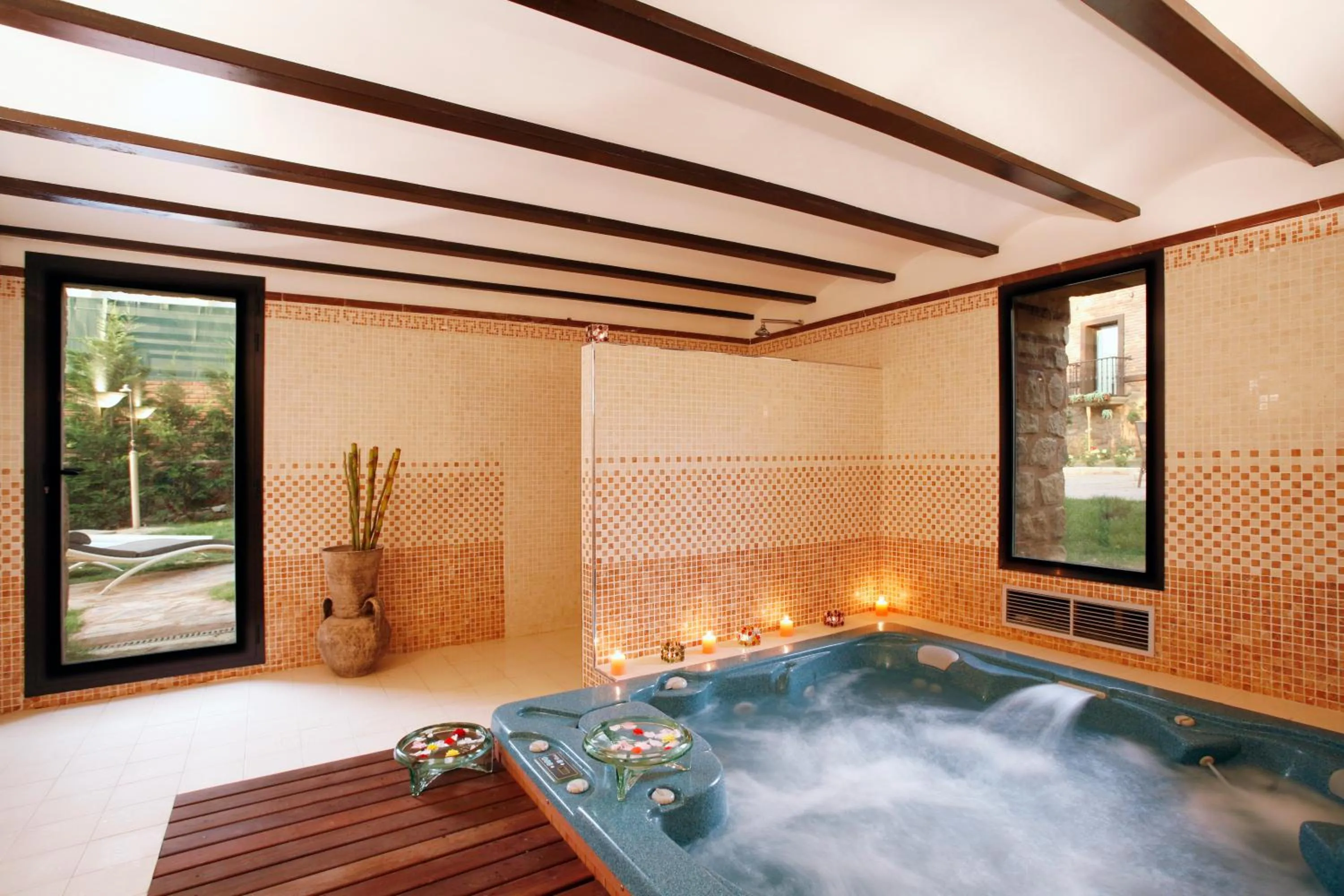 Hot Tub in Hotel Boutique Real Casona De Las Amas