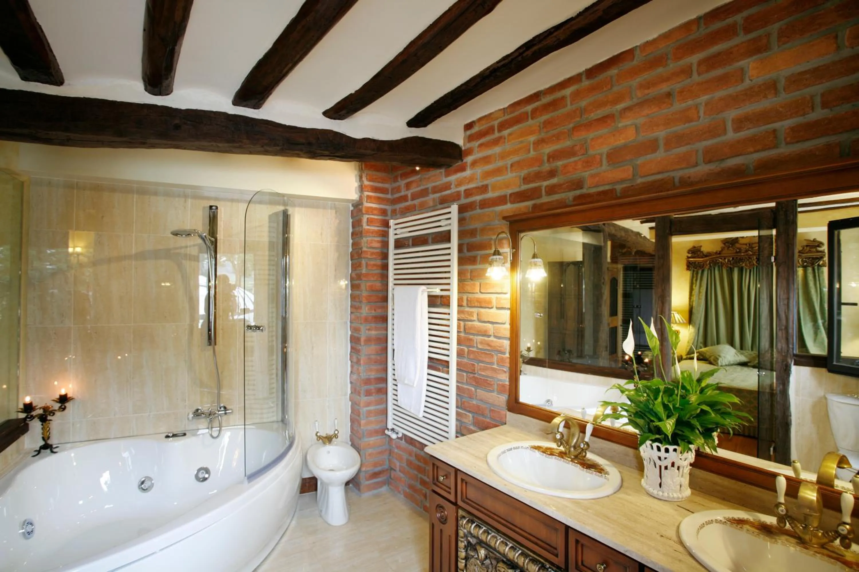 Hot Tub in Hotel Boutique Real Casona De Las Amas