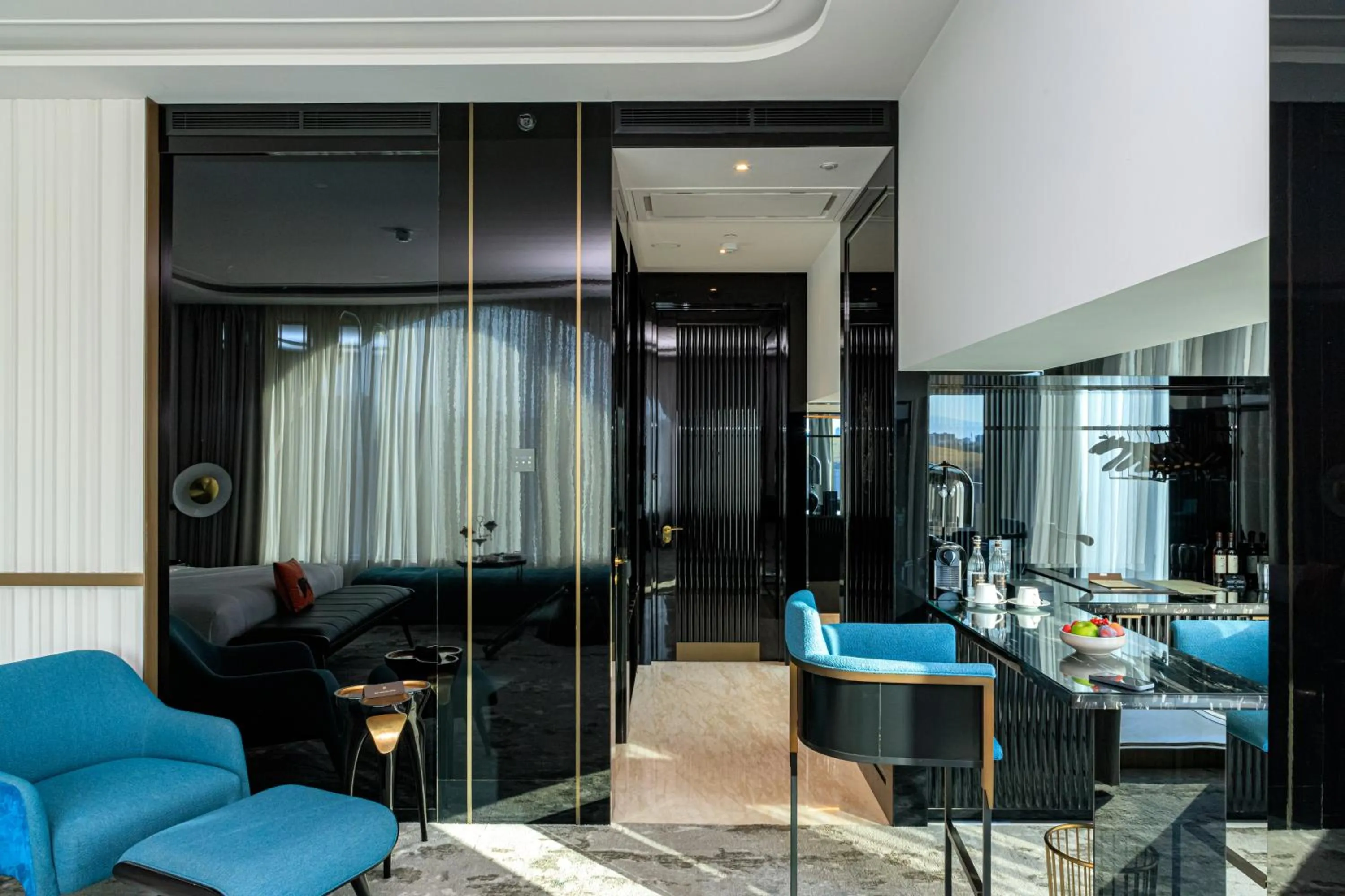 Living room in Seven Visions Resort and Places, the Dvin