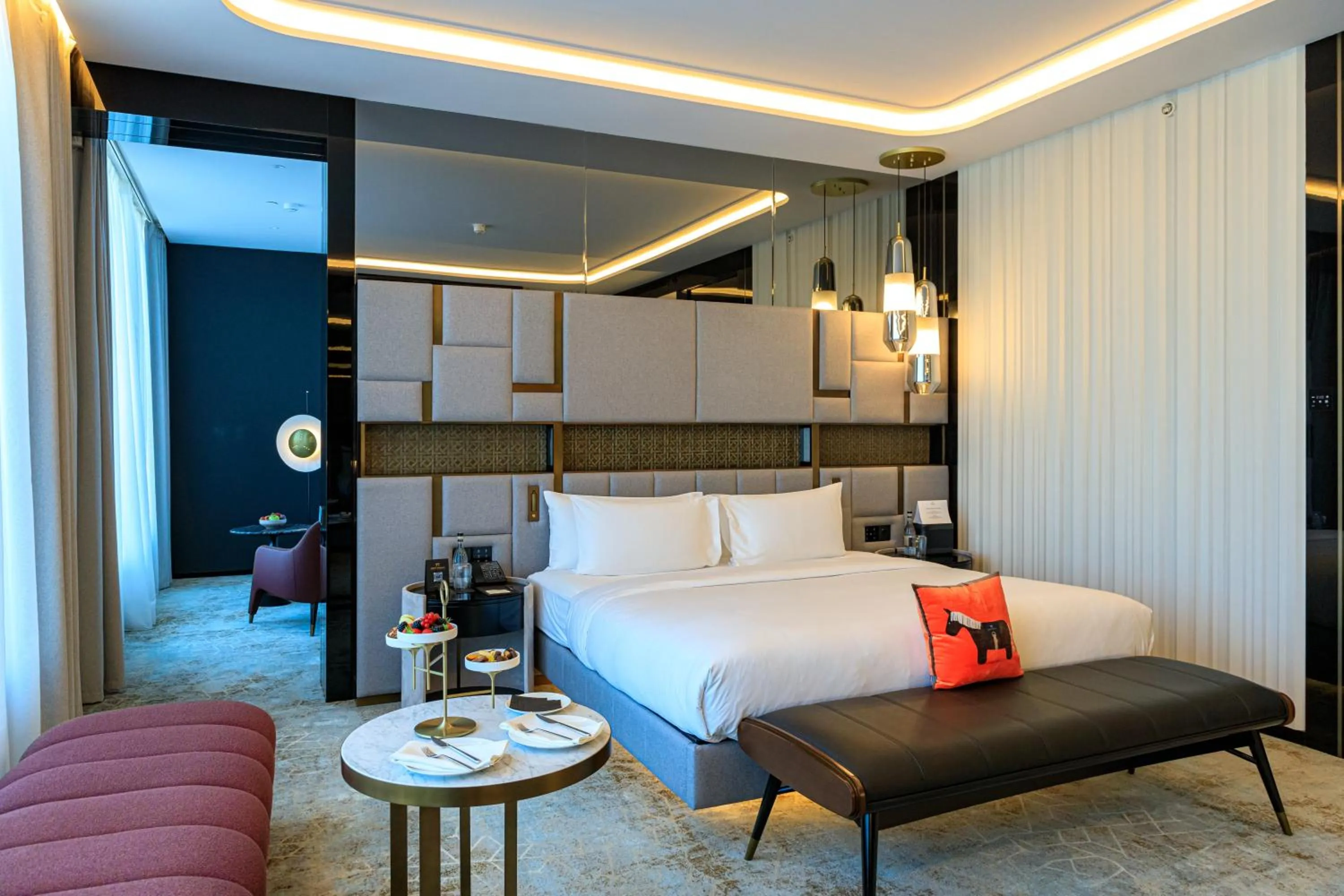 Bed in Seven Visions Resort and Places, the Dvin