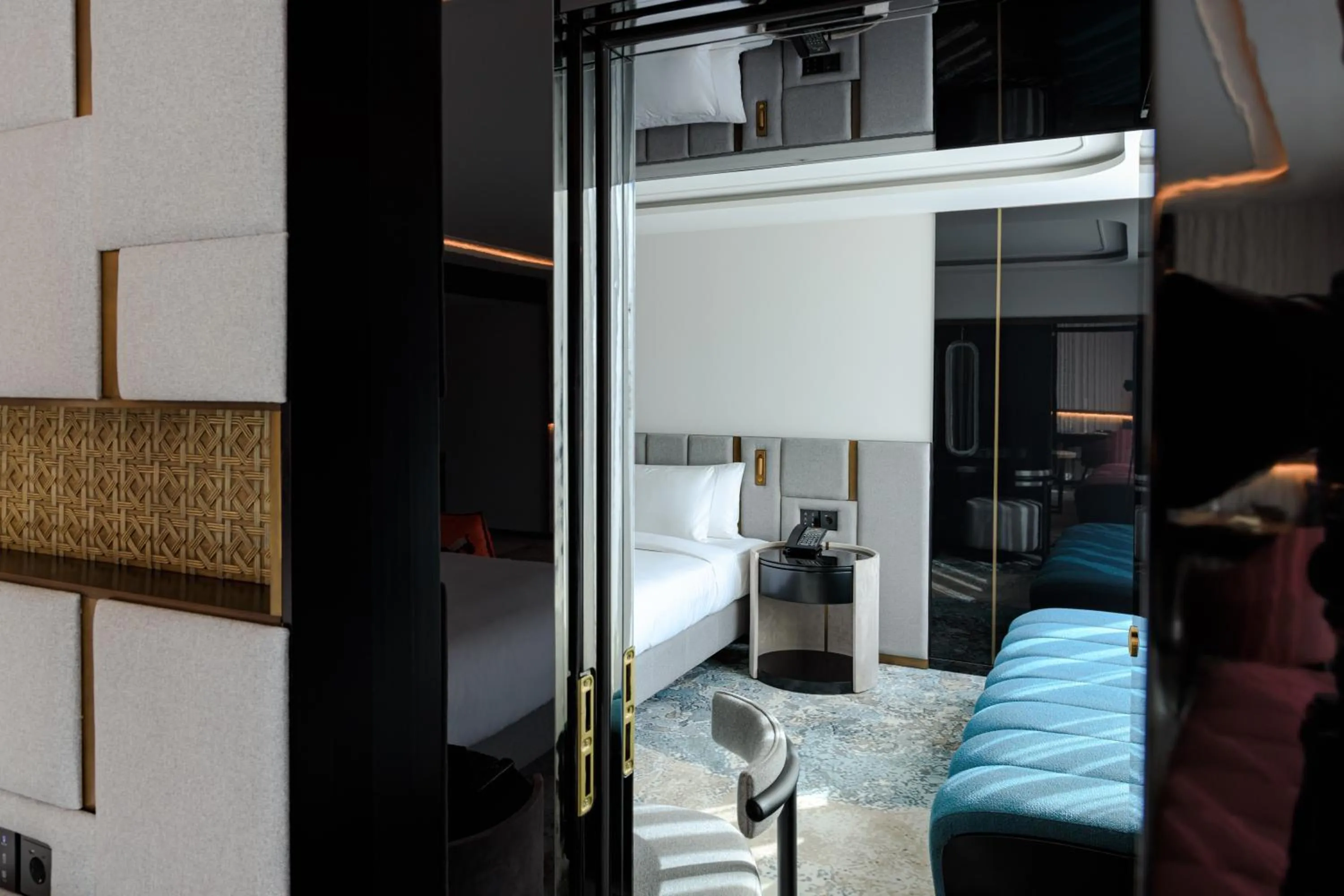 Bed in Seven Visions Resort and Places, the Dvin