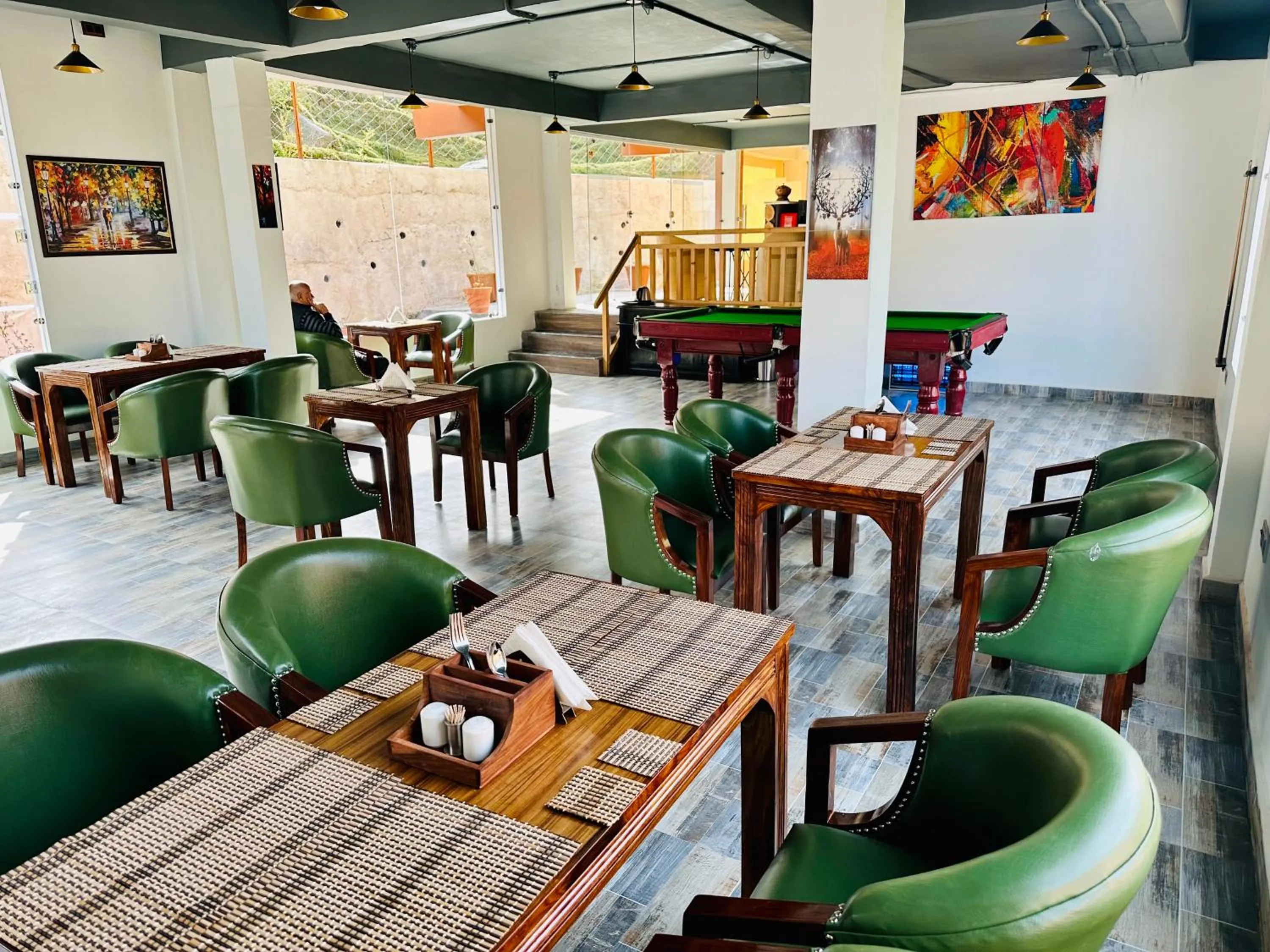 Restaurant/places to eat in WOW STAYZ2 Ashoka Grand