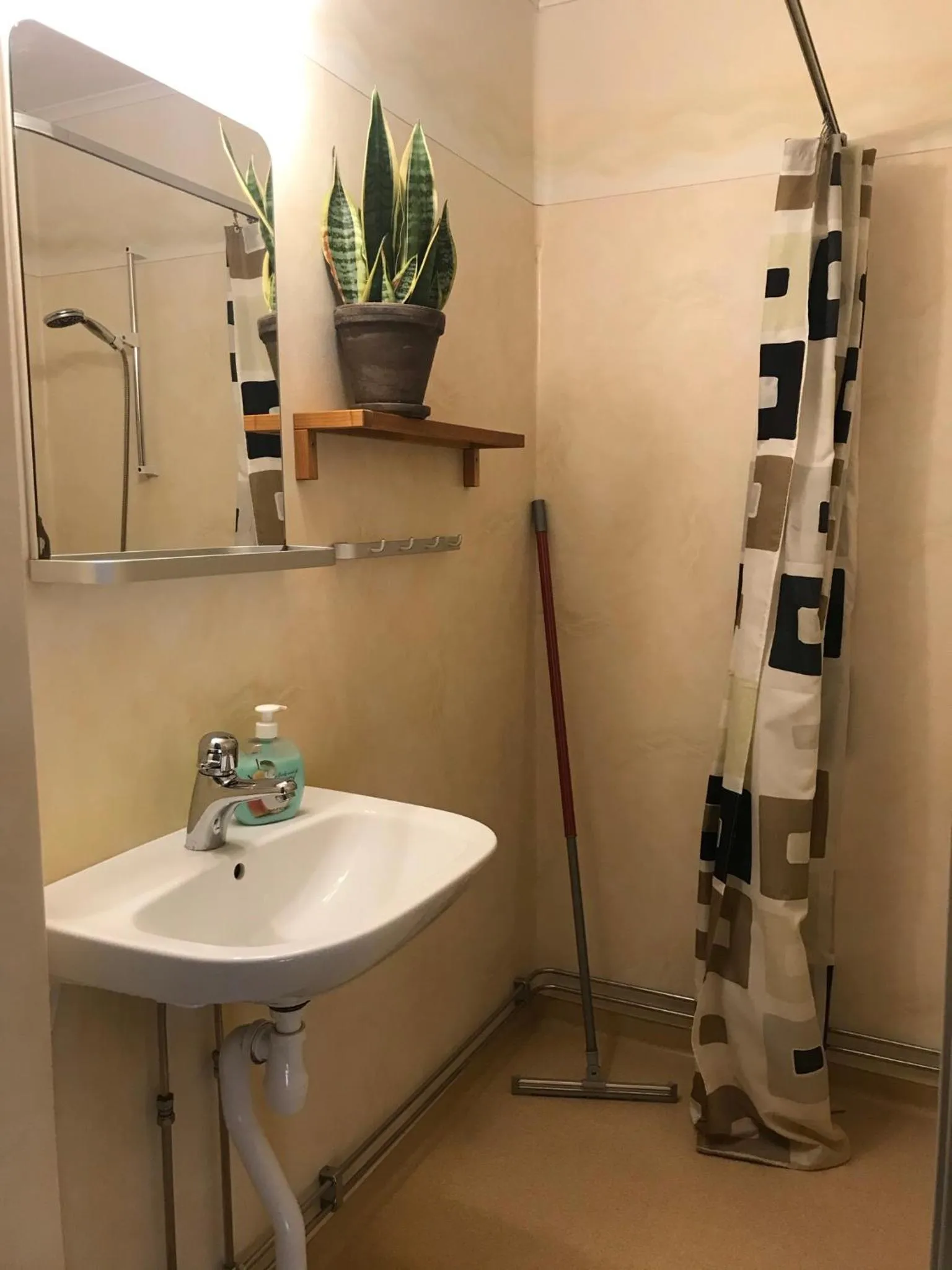 Garden view in Karaby Gård, Country Living