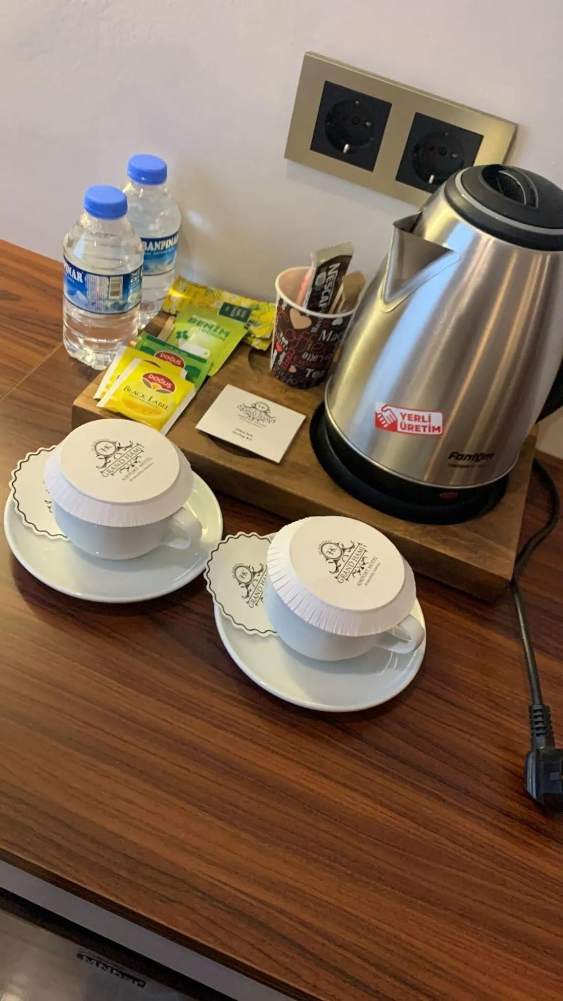 Coffee/tea facilities in GRAND HAMİT By Karadayı Airport Hotel