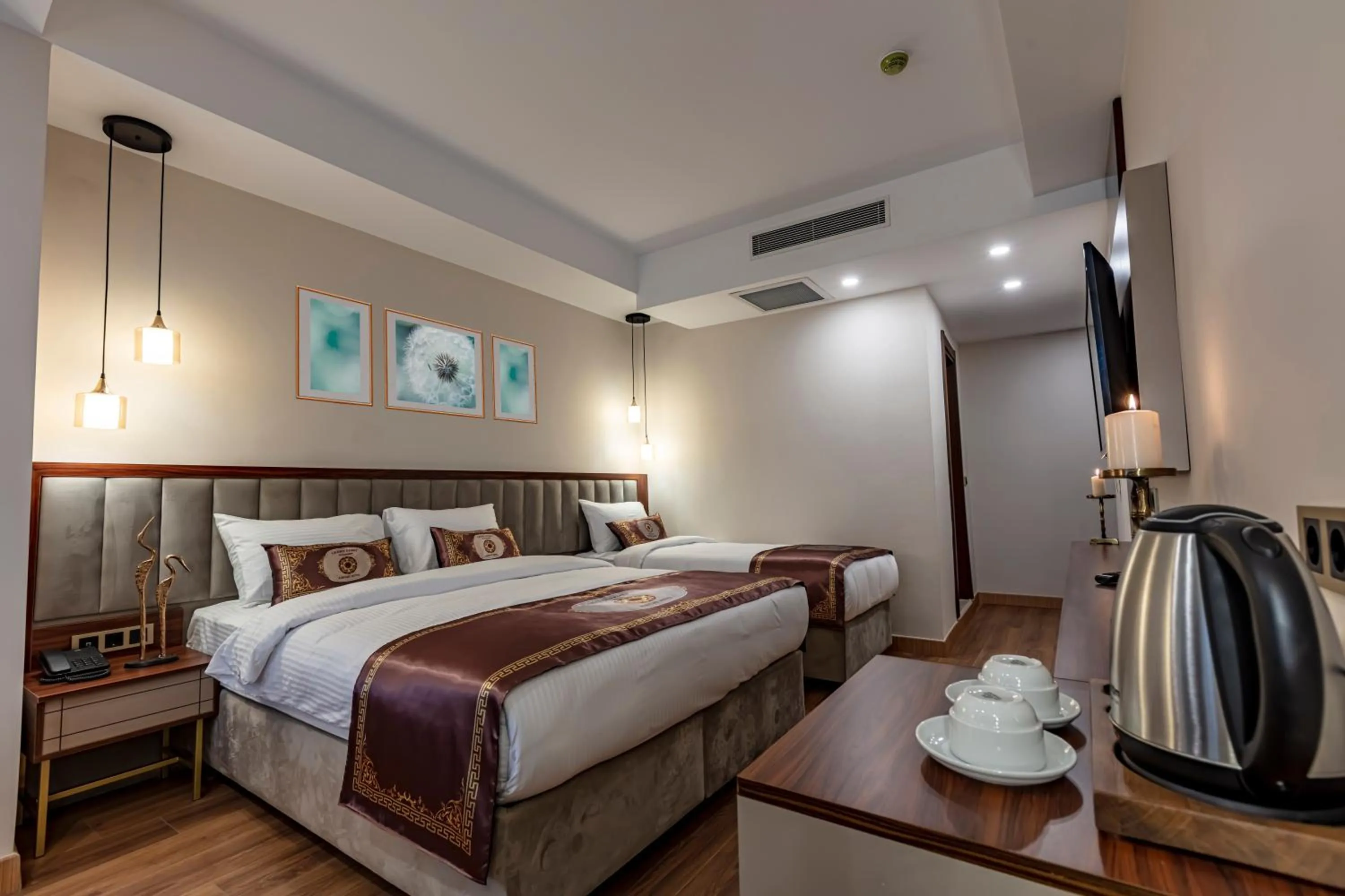 Bed in GRAND HAMİT By Karadayı Airport Hotel