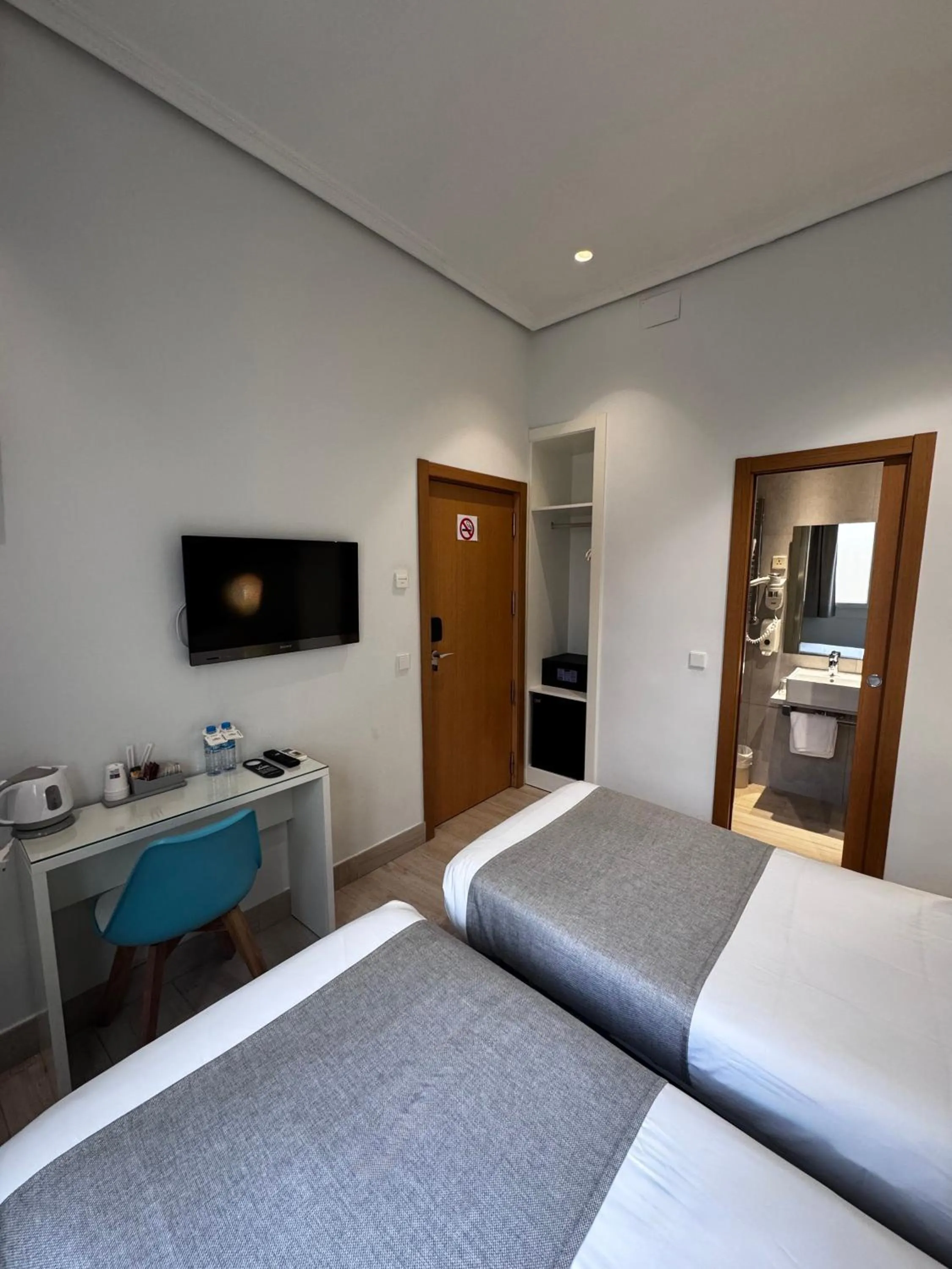 Bed in Hostal Cervelo