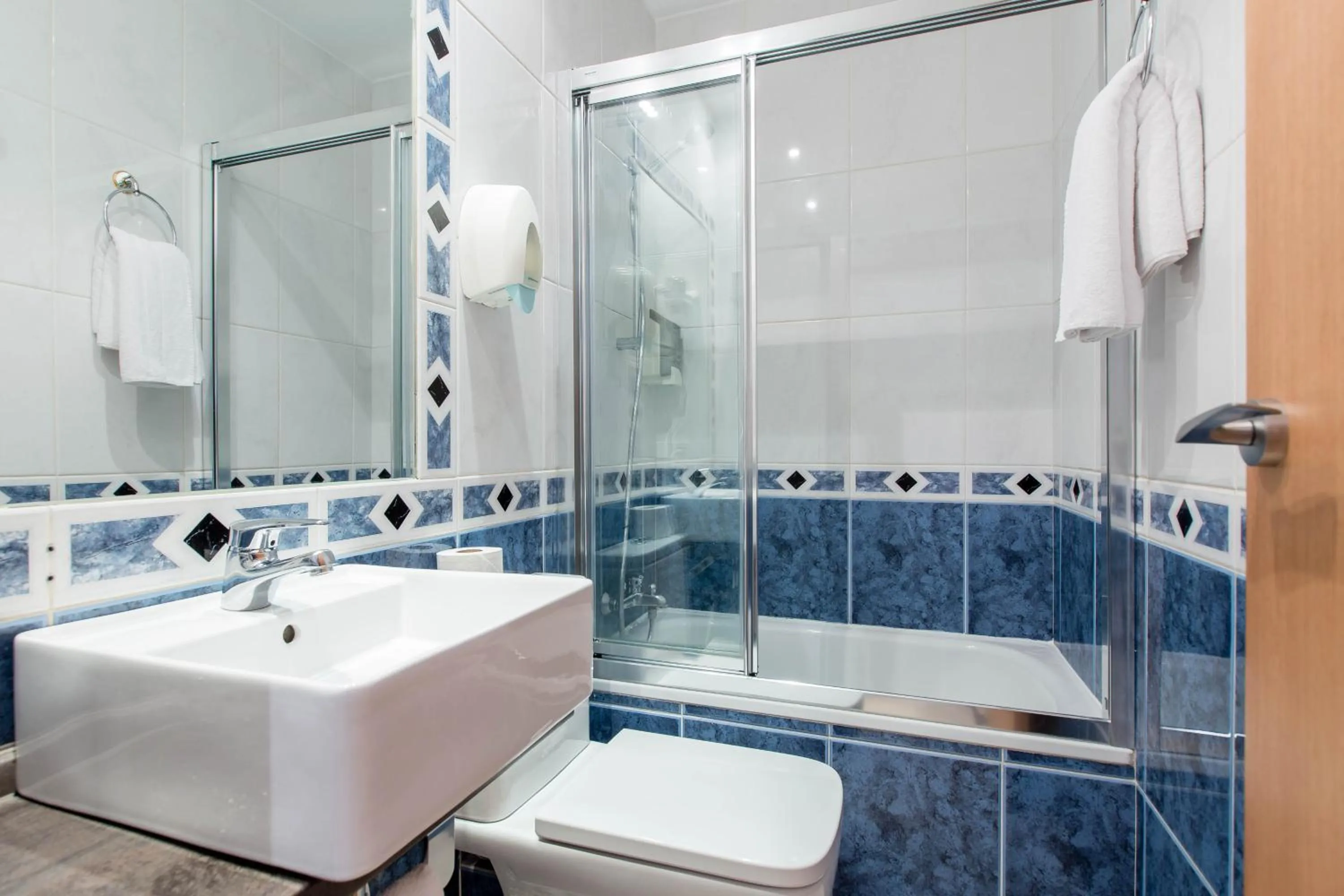 Bathroom in Hostal Cervelo