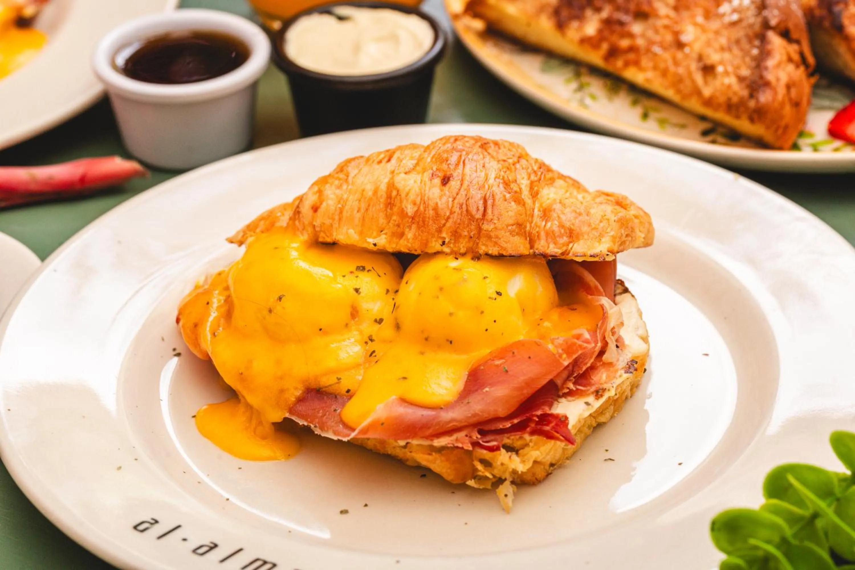 Breakfast in Al Alma Apart-Suites