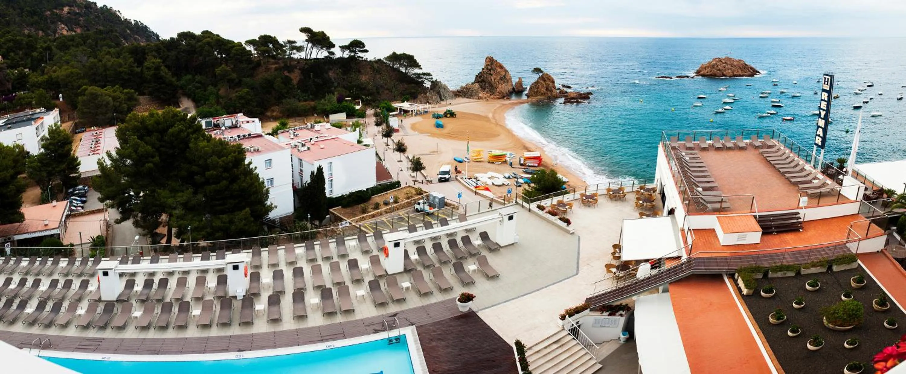 Fishing in Gran Hotel Reymar 4 Sup