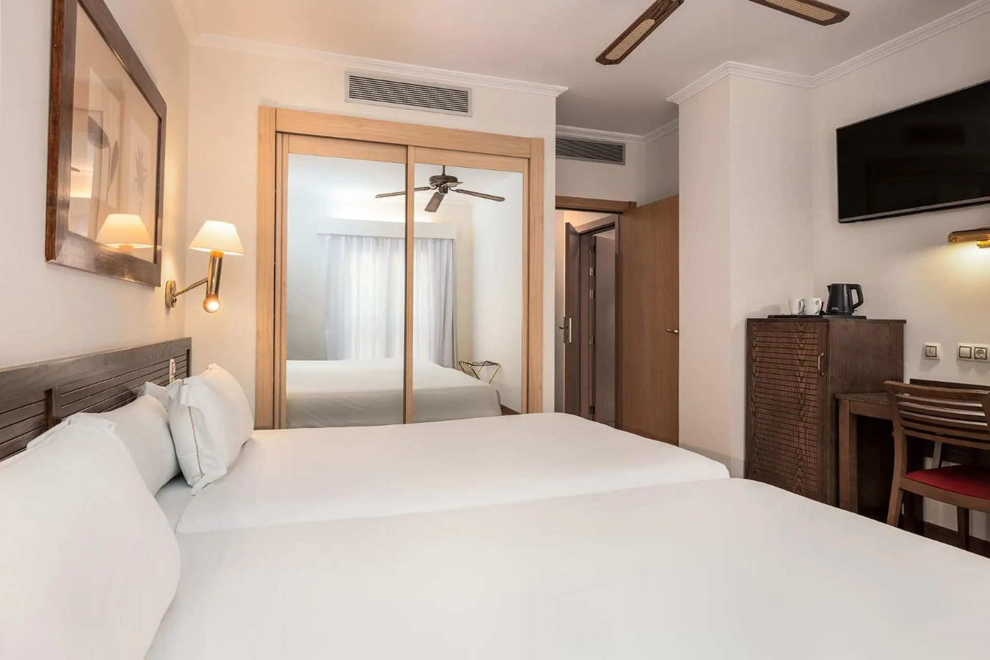 Bed in Senator Cádiz