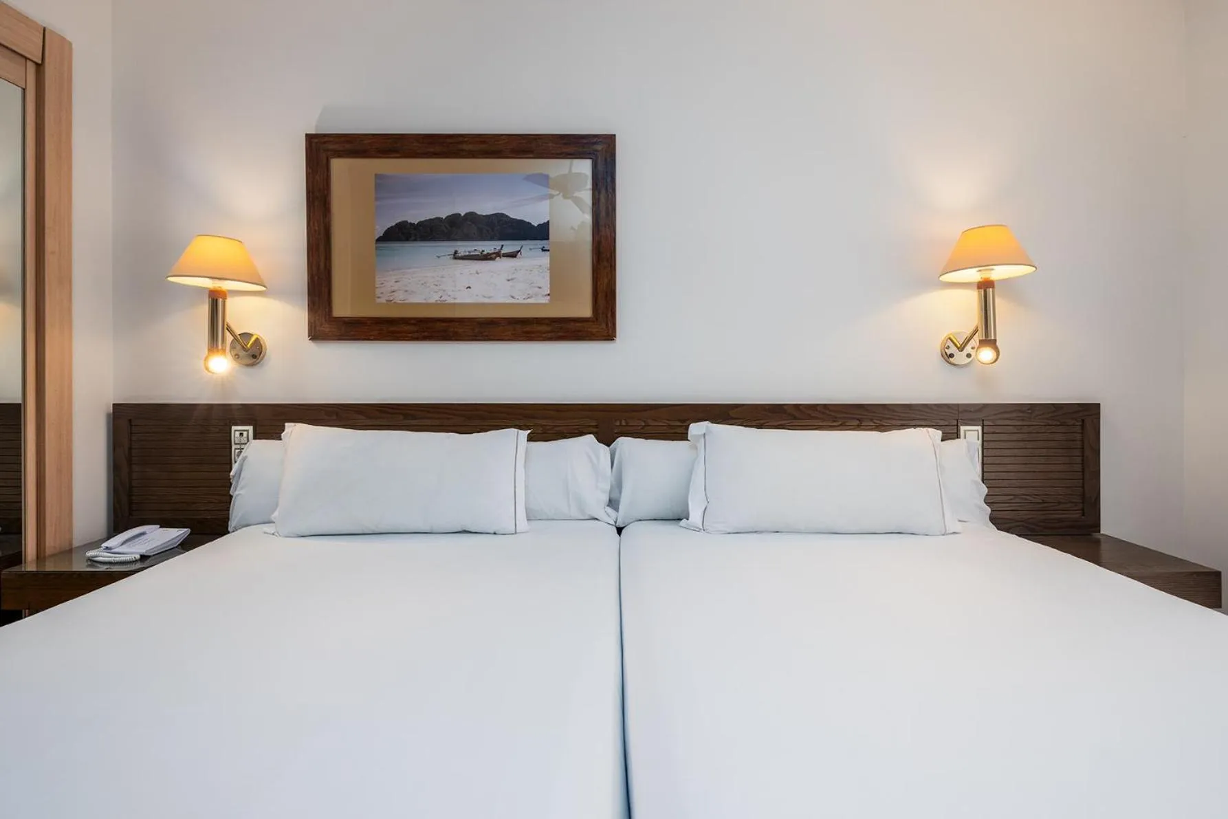 Bed in Senator Cádiz