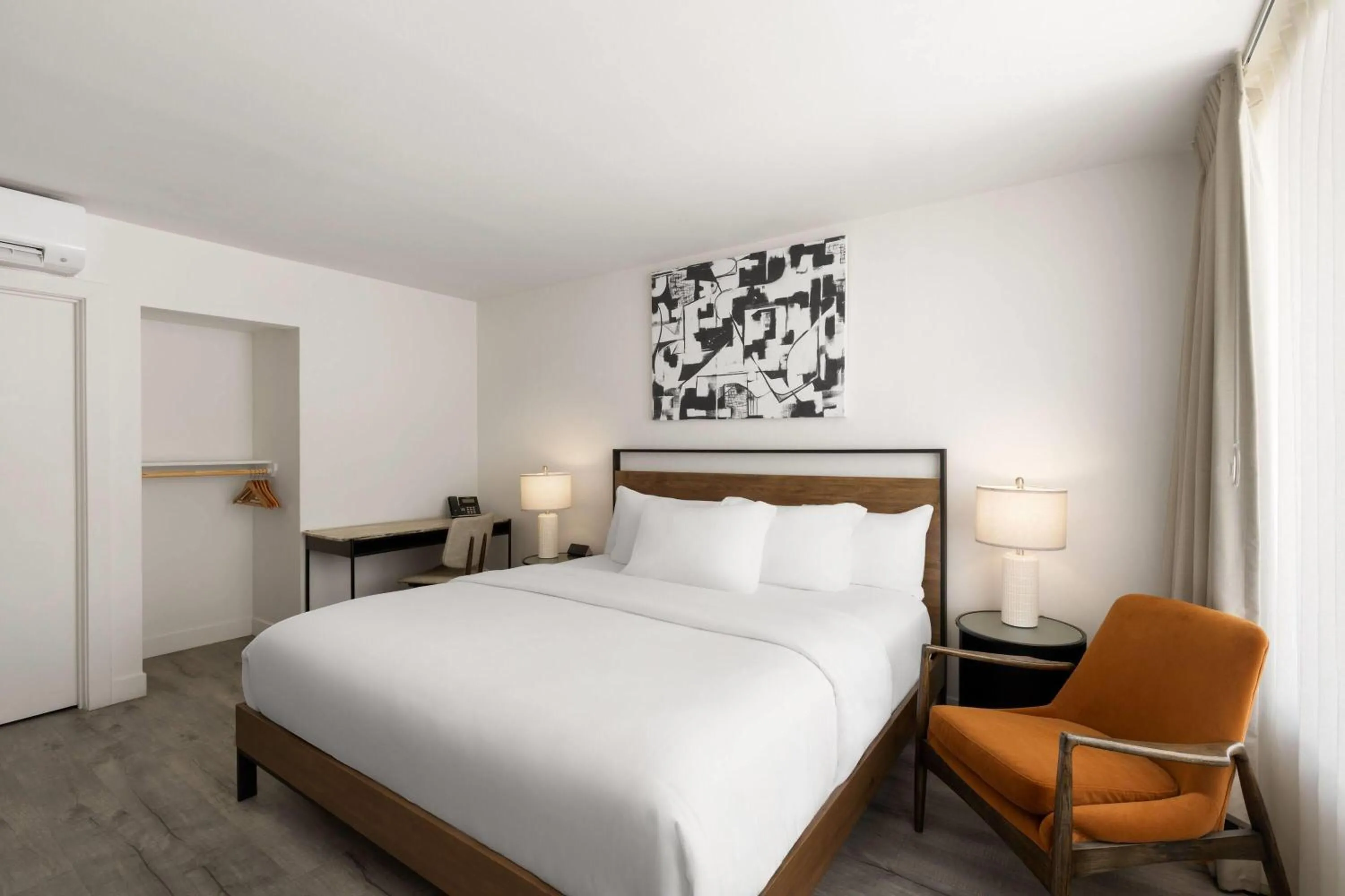 Photo of the whole room, Bed in Papago Scottsdale by Reside, Trademark Collection by Wyndham