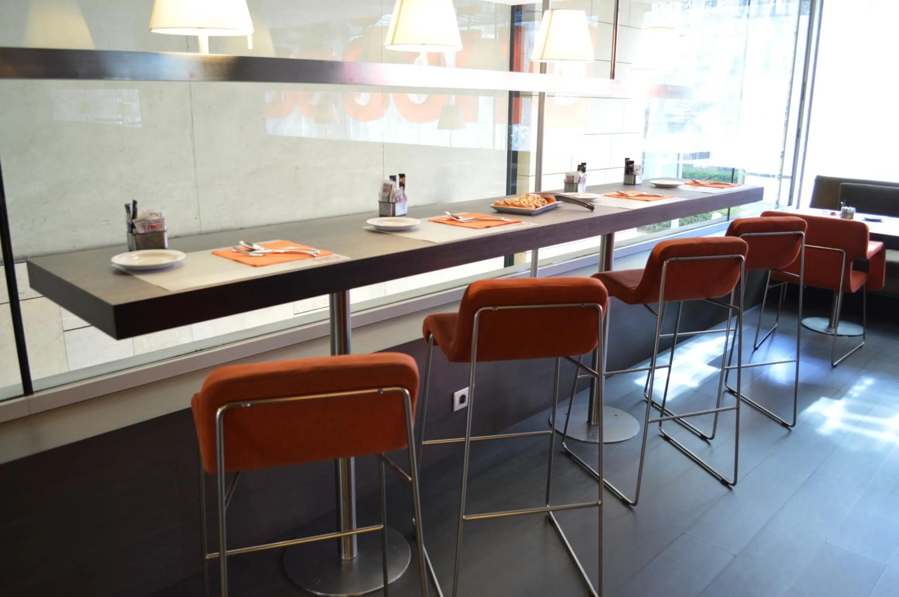 Restaurant/places to eat in Hotel Soho