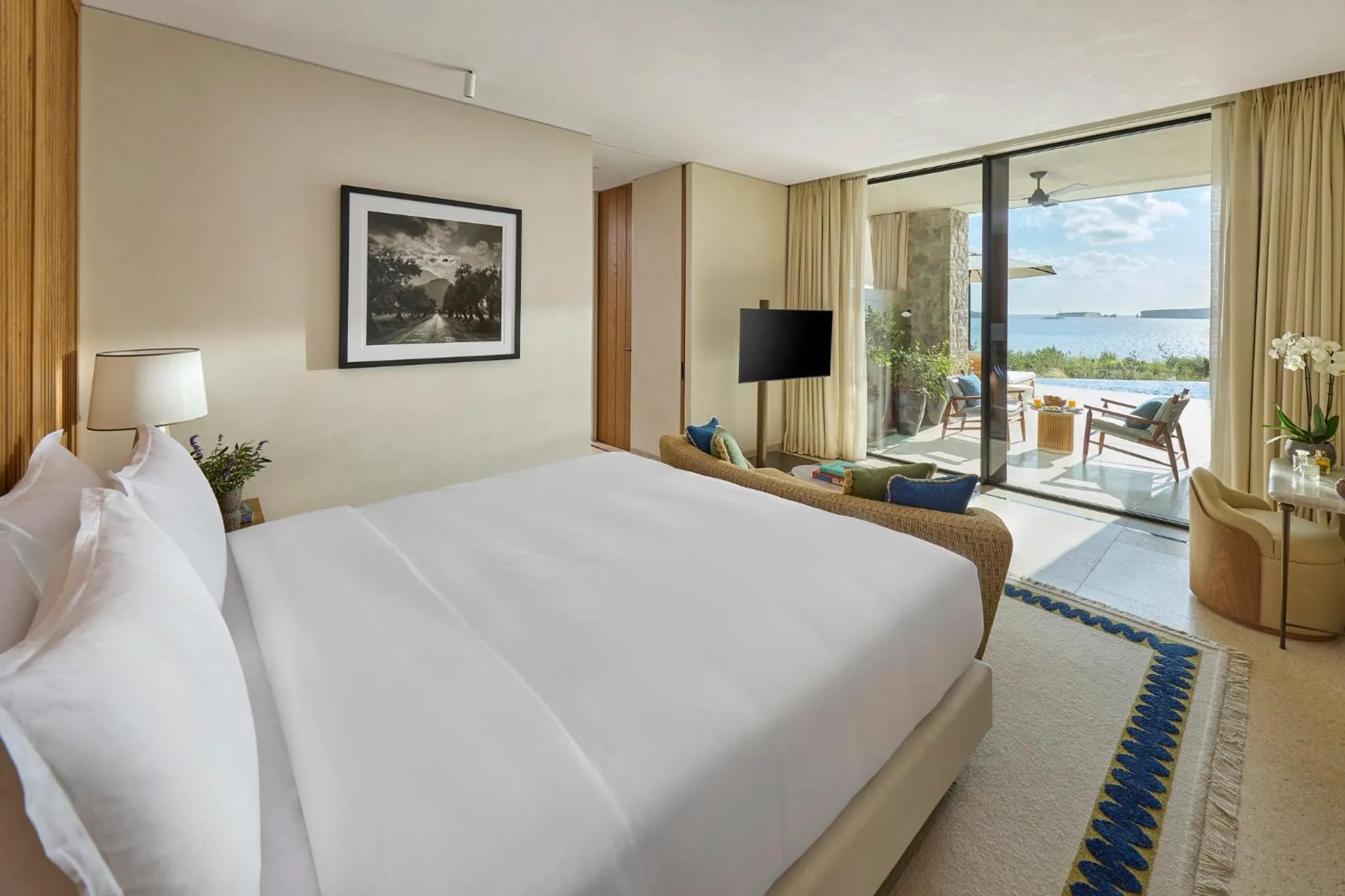 Bedroom, Bed in Mandarin Oriental, Costa Navarino