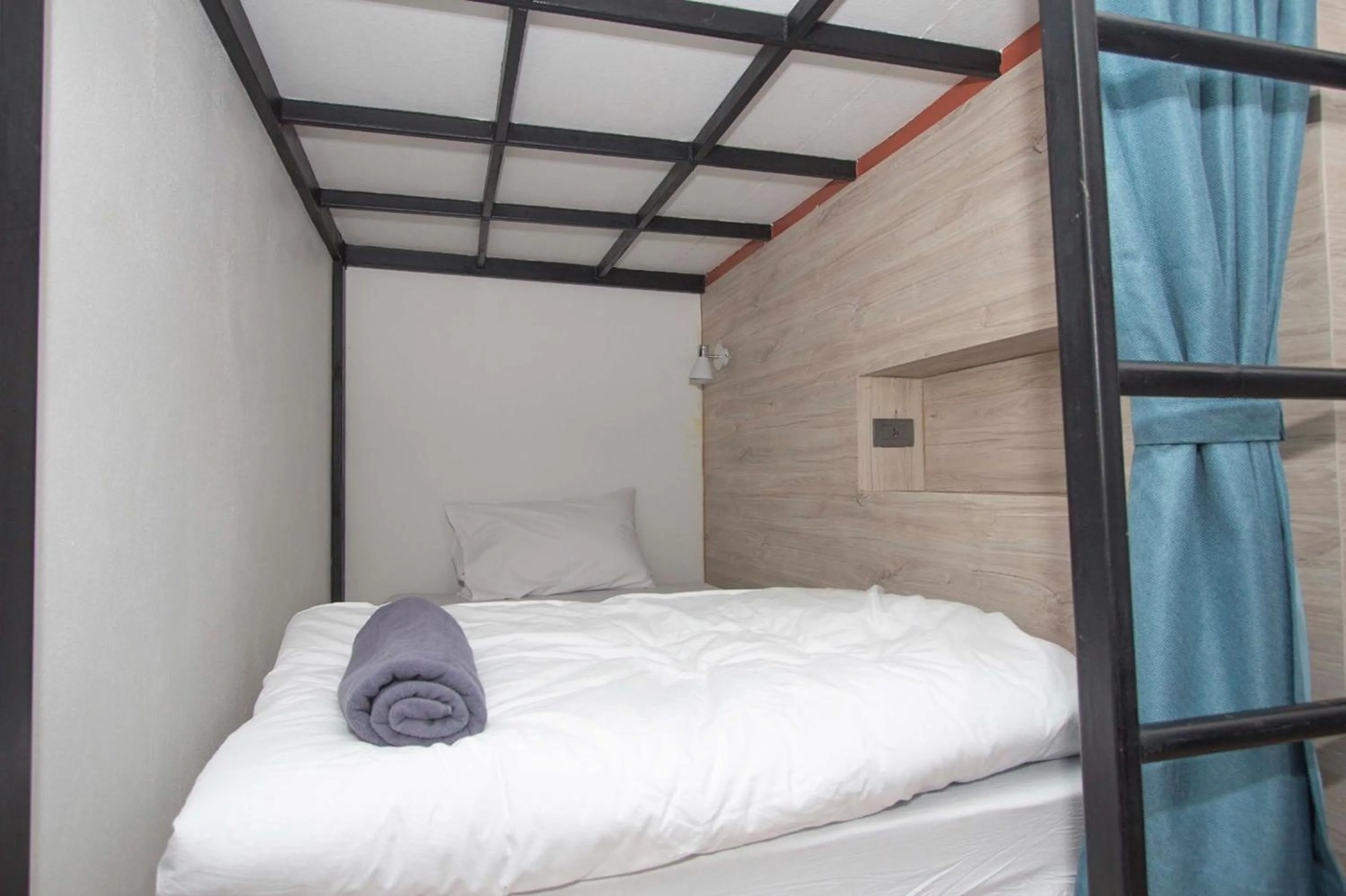 Photo of the whole room, Bed in All day hostel at BTS Bang Chak