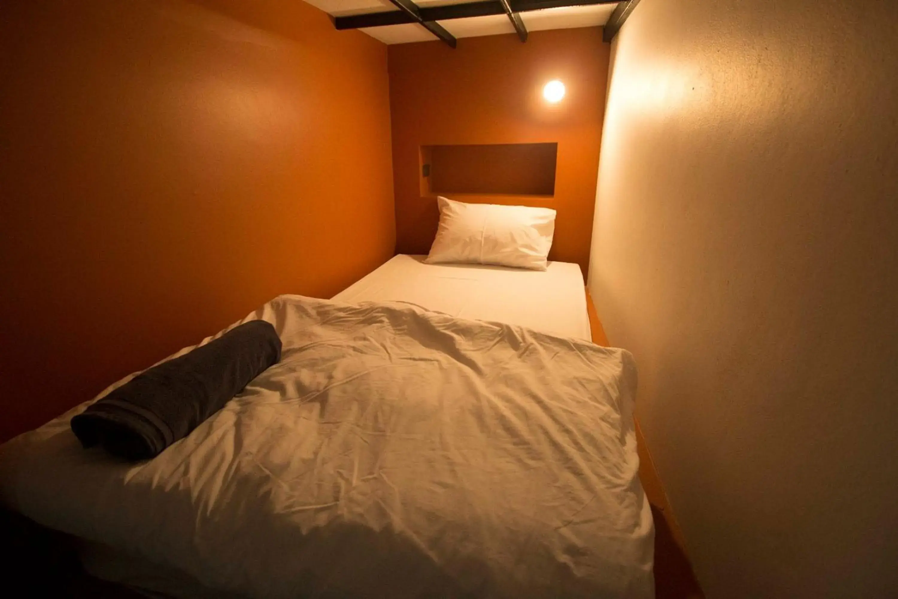 Bunk Bed in Male Dormitory Room in All day hostel at BTS Bang Chak Bunk Bed in Male Dormitory Room in All day hostel at BTS Bang Chak