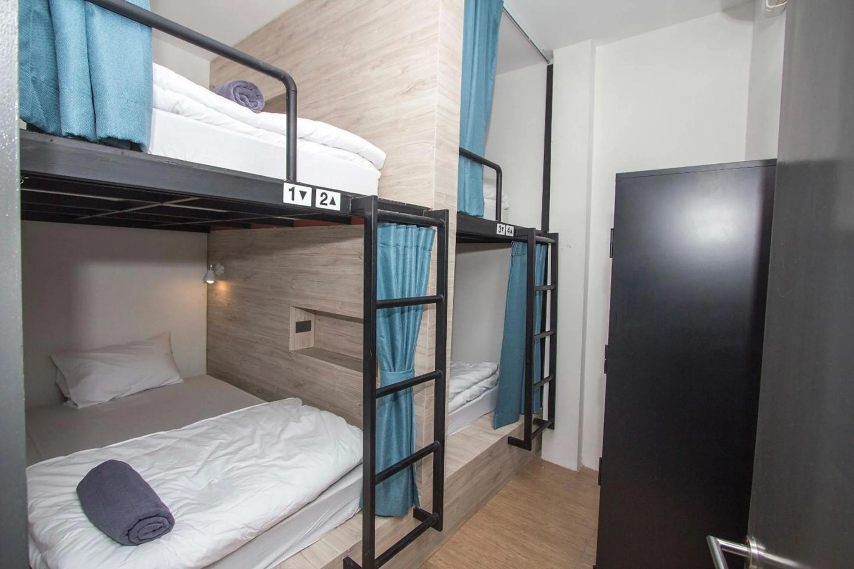 Photo of the whole room, Bed in All day hostel at BTS Bang Chak