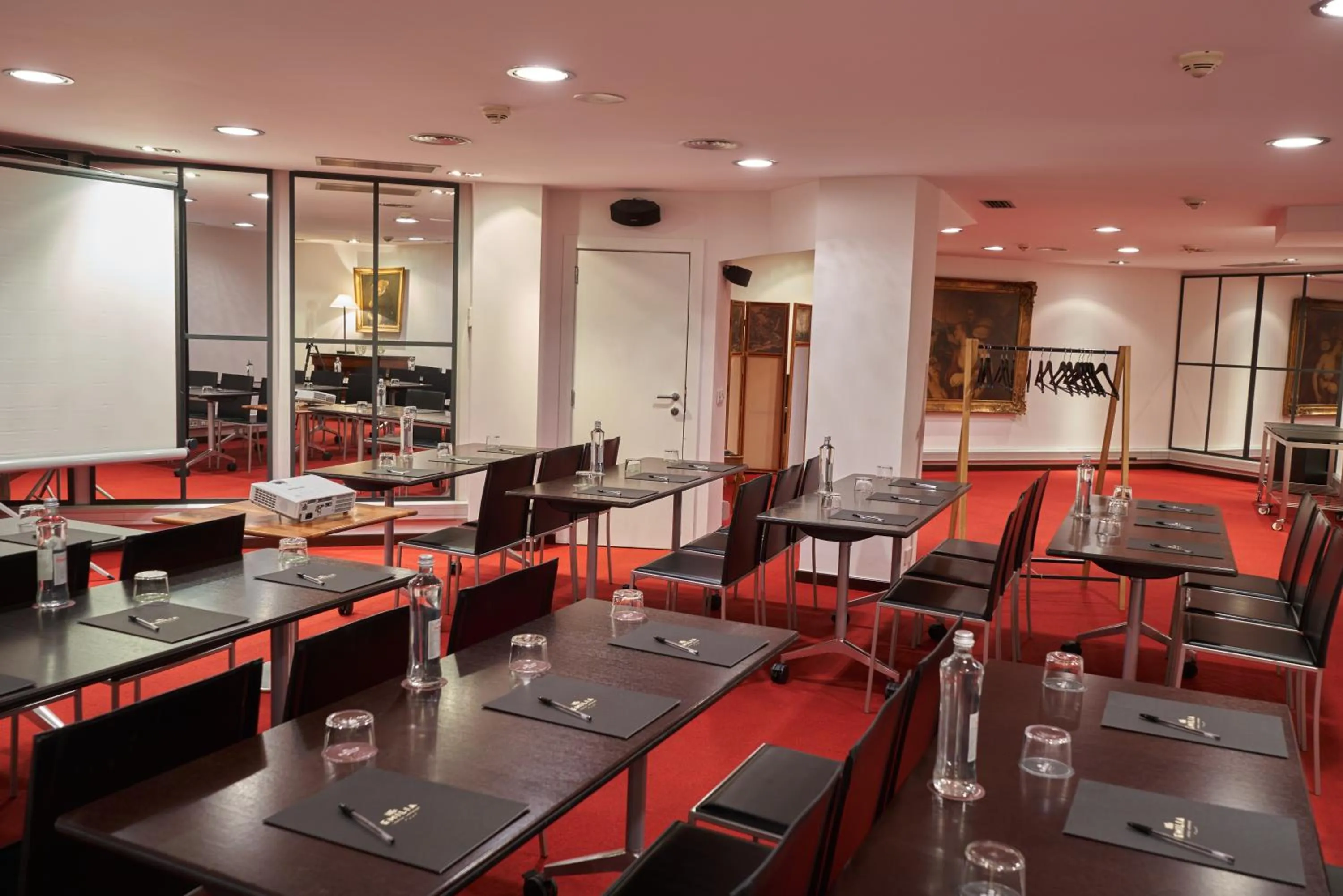 Restaurant/places to eat in Hotel Villa Emilia