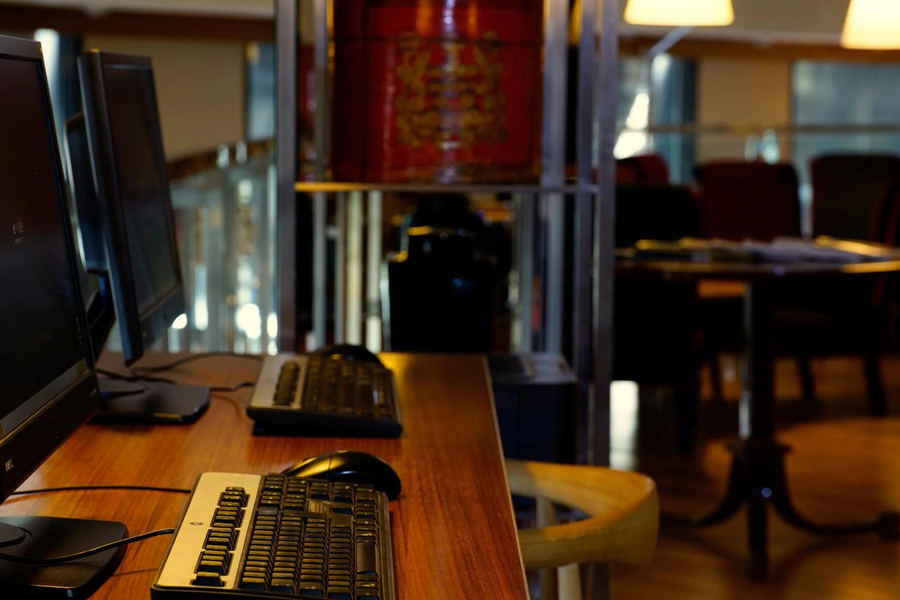 Business facilities in Hotel Villa Emilia