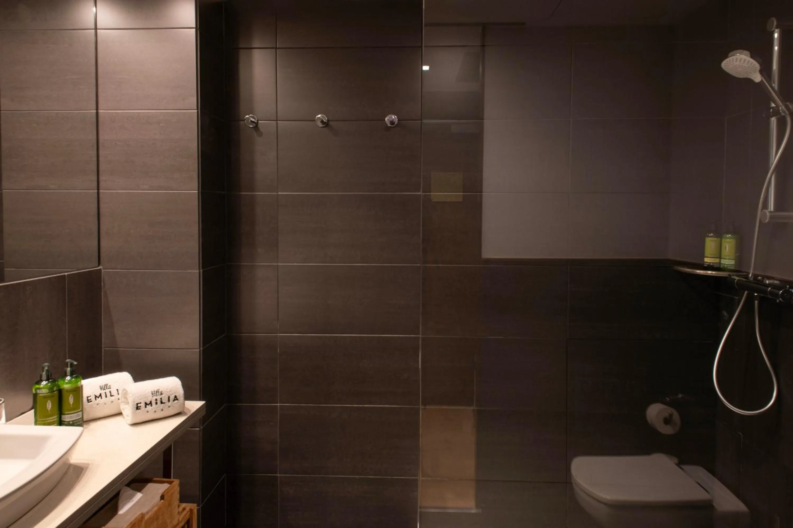 Shower in Hotel Villa Emilia