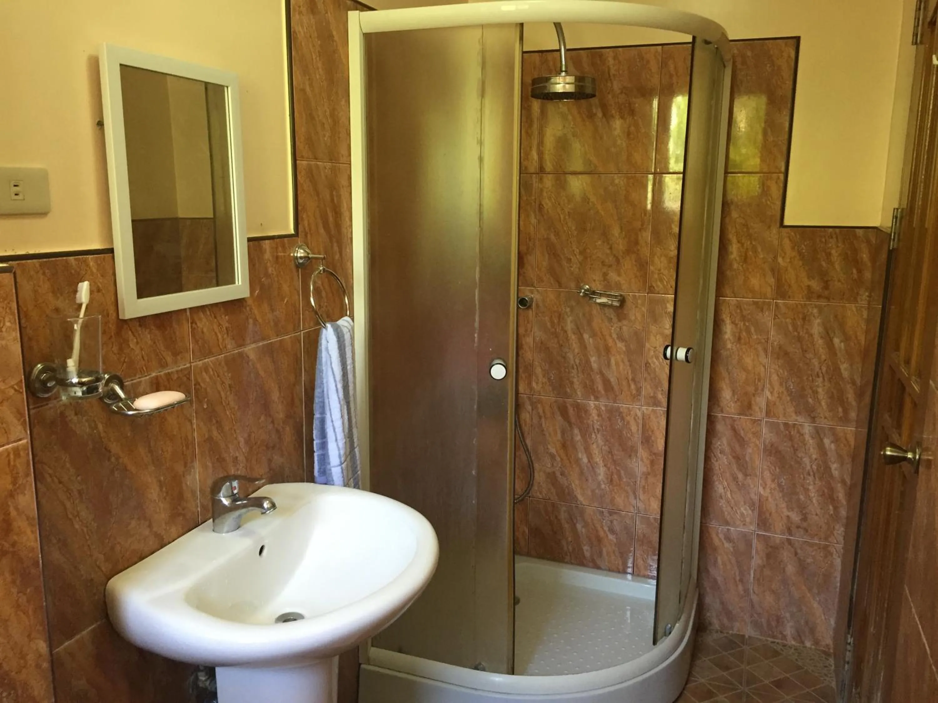 Shower in Lambug Beach Homestay