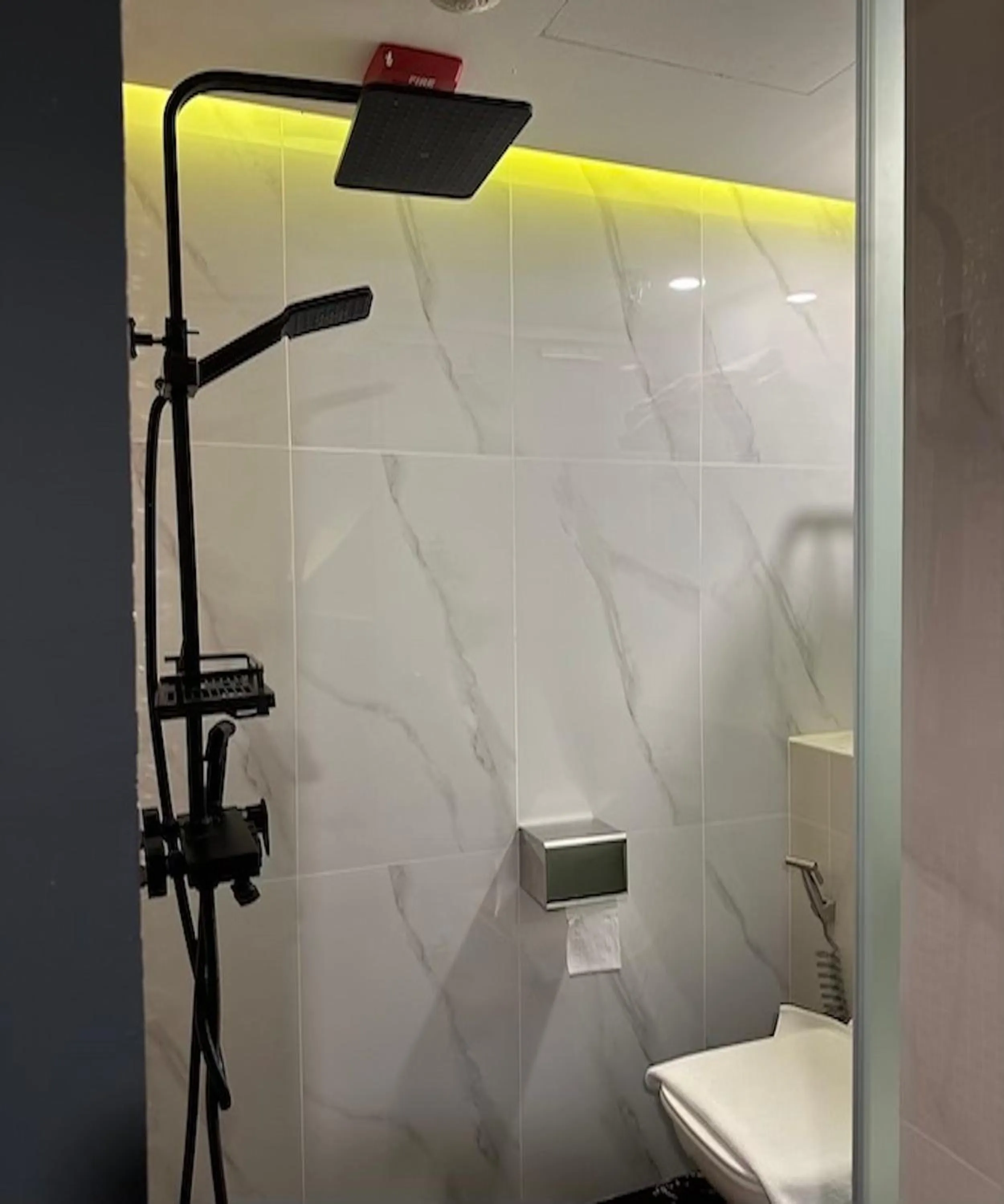 HOTEL JJH - newly opened near BUGIS