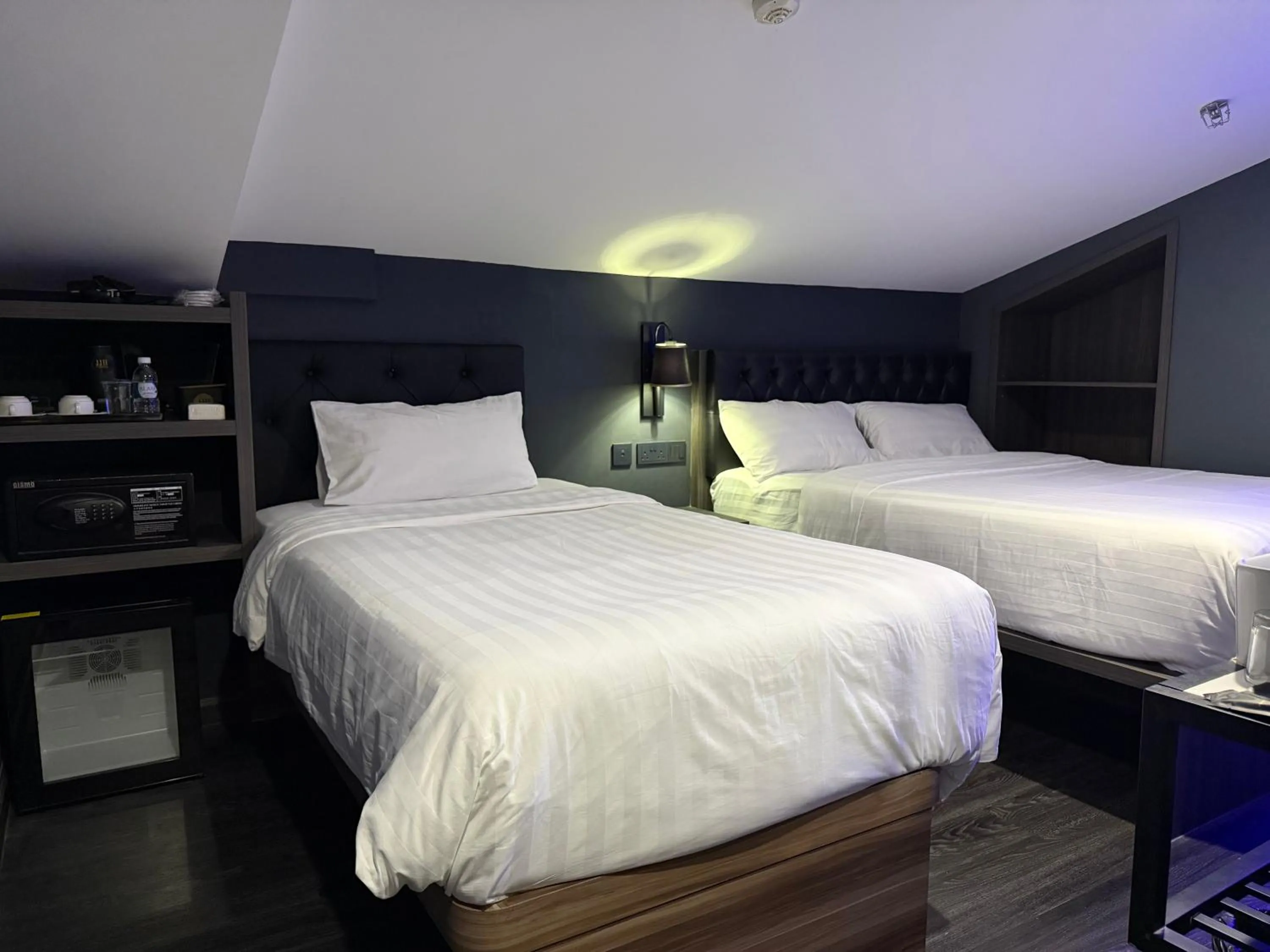Bedroom, Bed in HOTEL JJH - newly opened near BUGIS