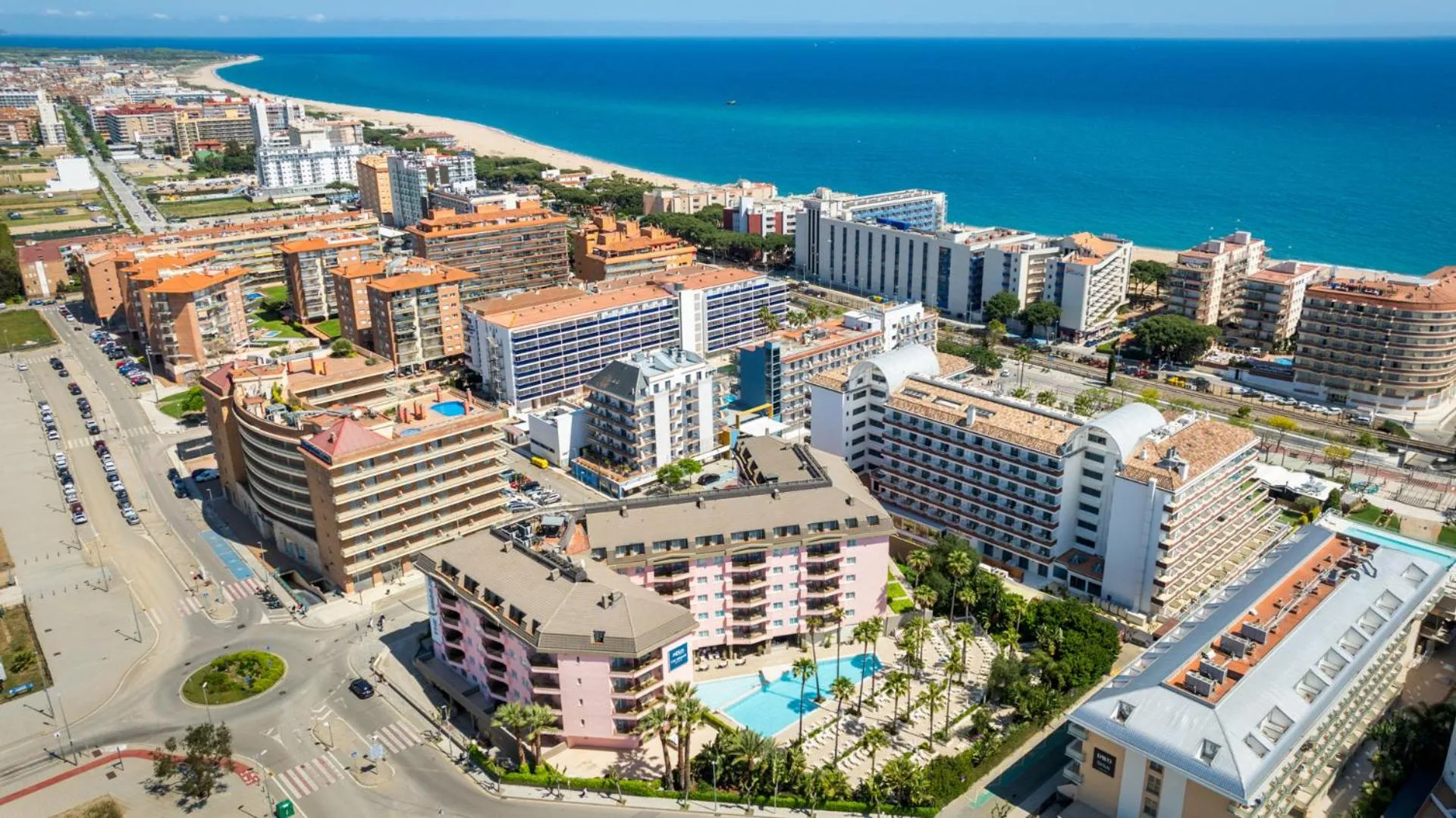 Property building in AQUA Hotel The Breeze & Spa - All Inclusive - Adults Only - 4Sup