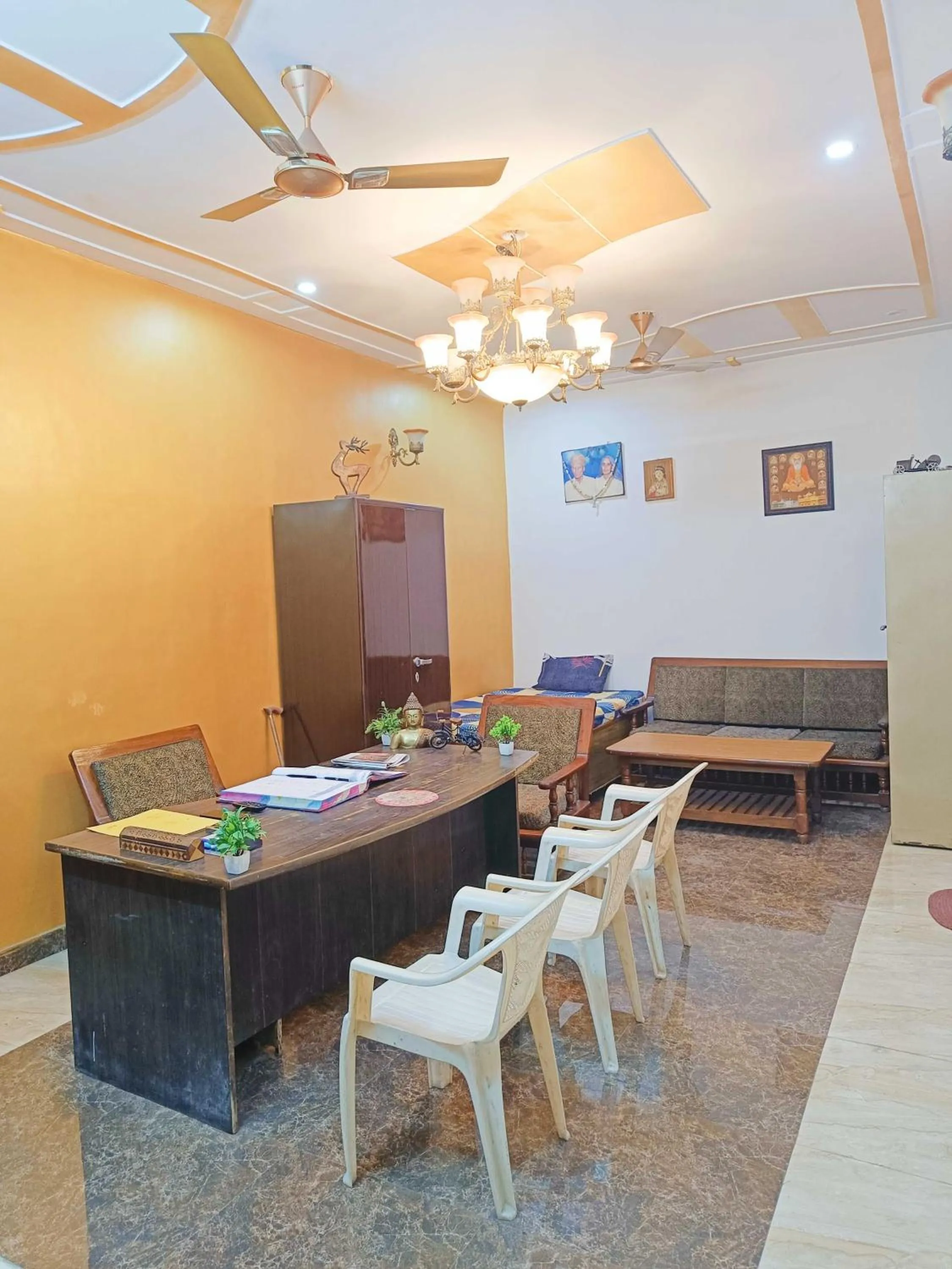 Lobby or reception in Hotel O by OYO Smart City Guest House