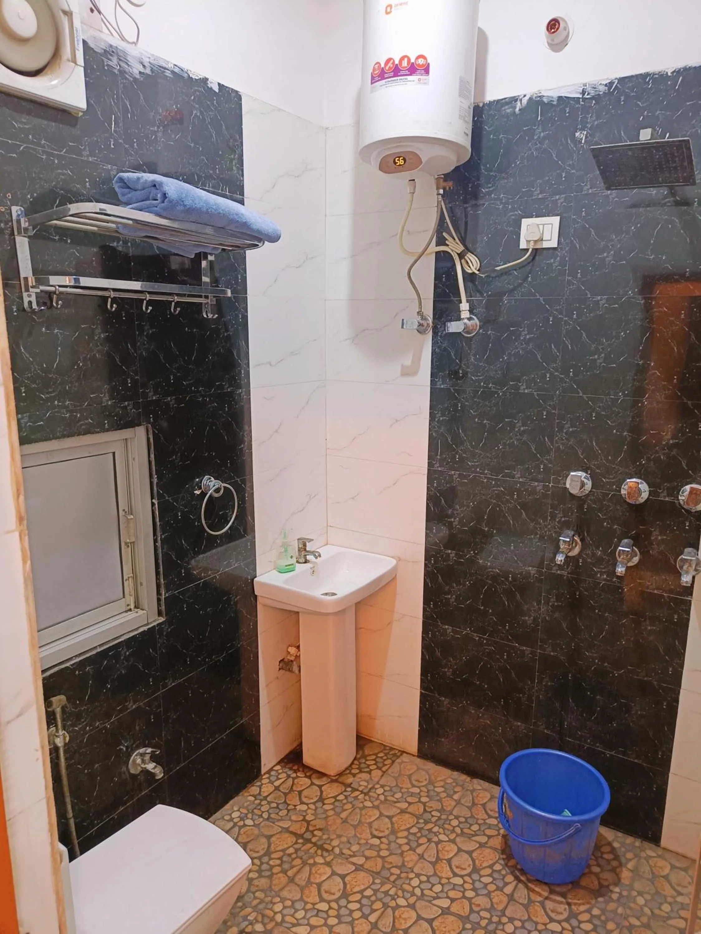 Facade/entrance in Hotel O by OYO Smart City Guest House