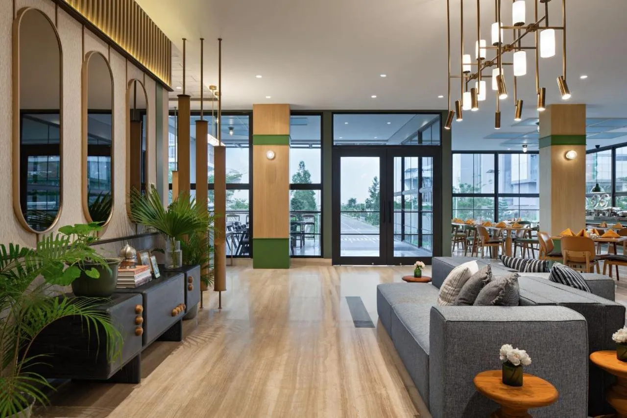 MaxOneHotels at Kota Harapan Indah-Bekasi