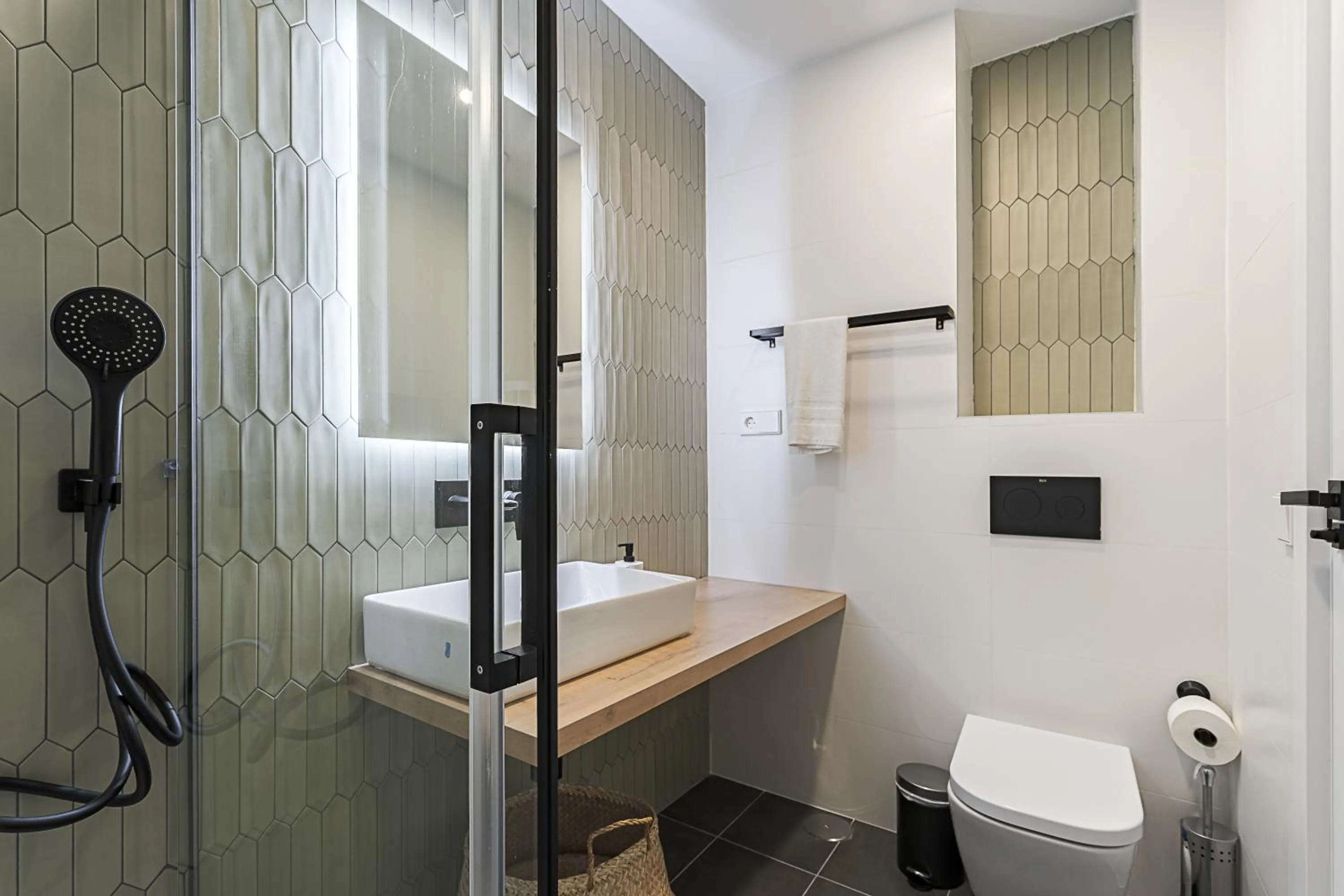 Shower in Vallecas Suites by Olala Homes